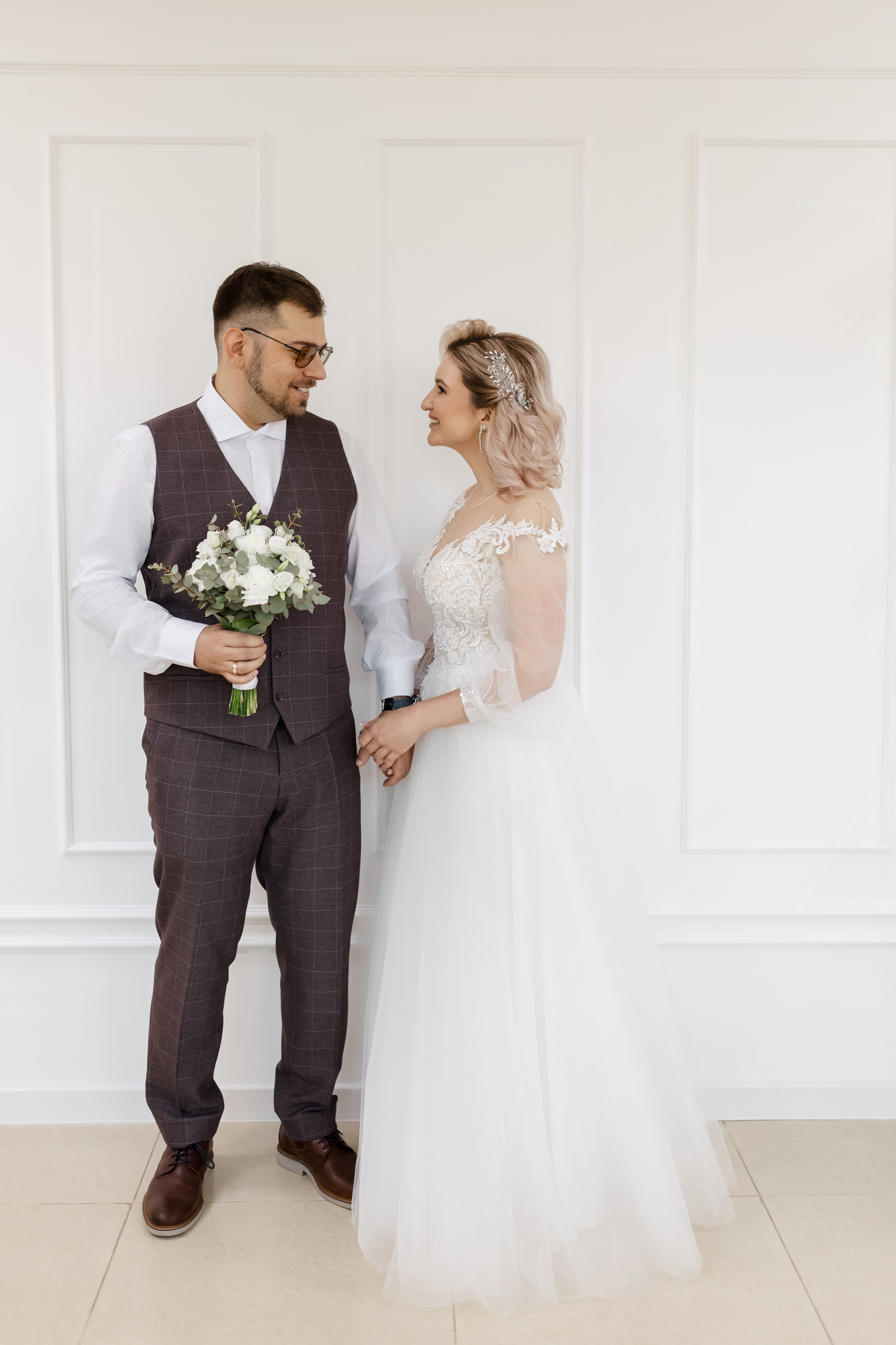 Максим и Юля. Дом офицеров. Свадебный фотограф в Хабаровске