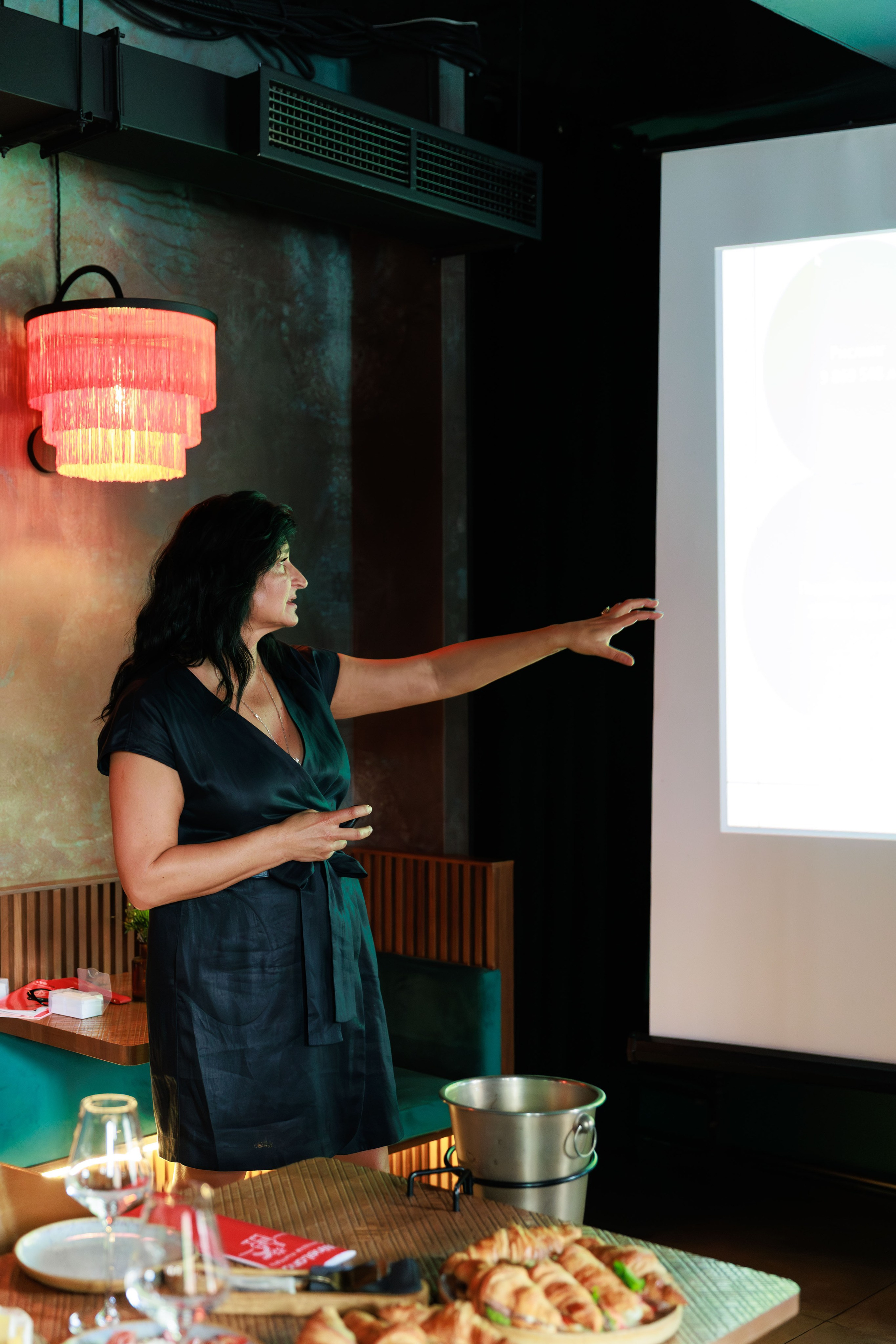 Бизнес завтрак рестораторов. Гастробар TopPoke. Фотограф Новосибирск — Наталья Гресь