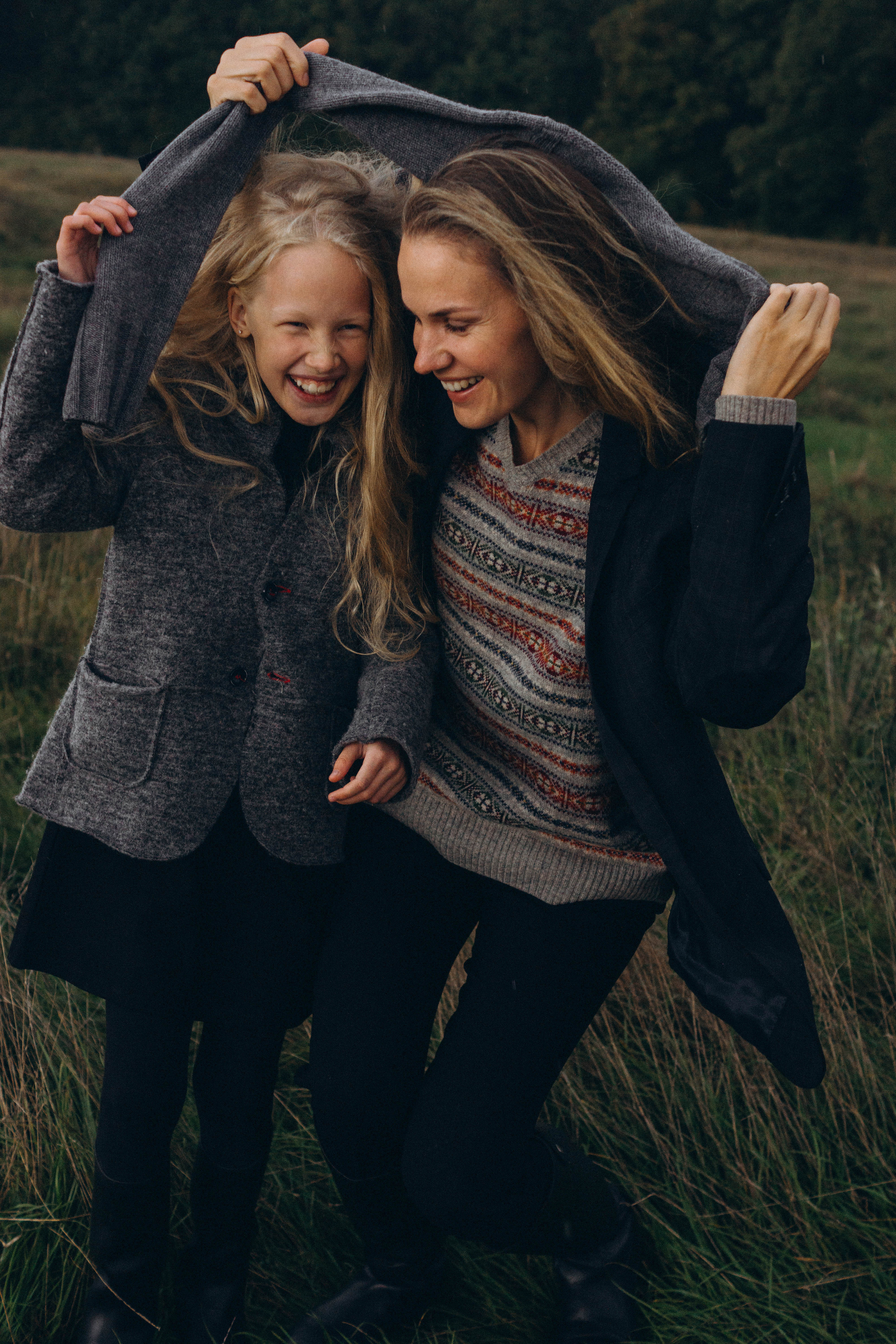 Фотосессия на природе Маша и Лиля. Семейный фотограф в Москве Анастасия Скоголева