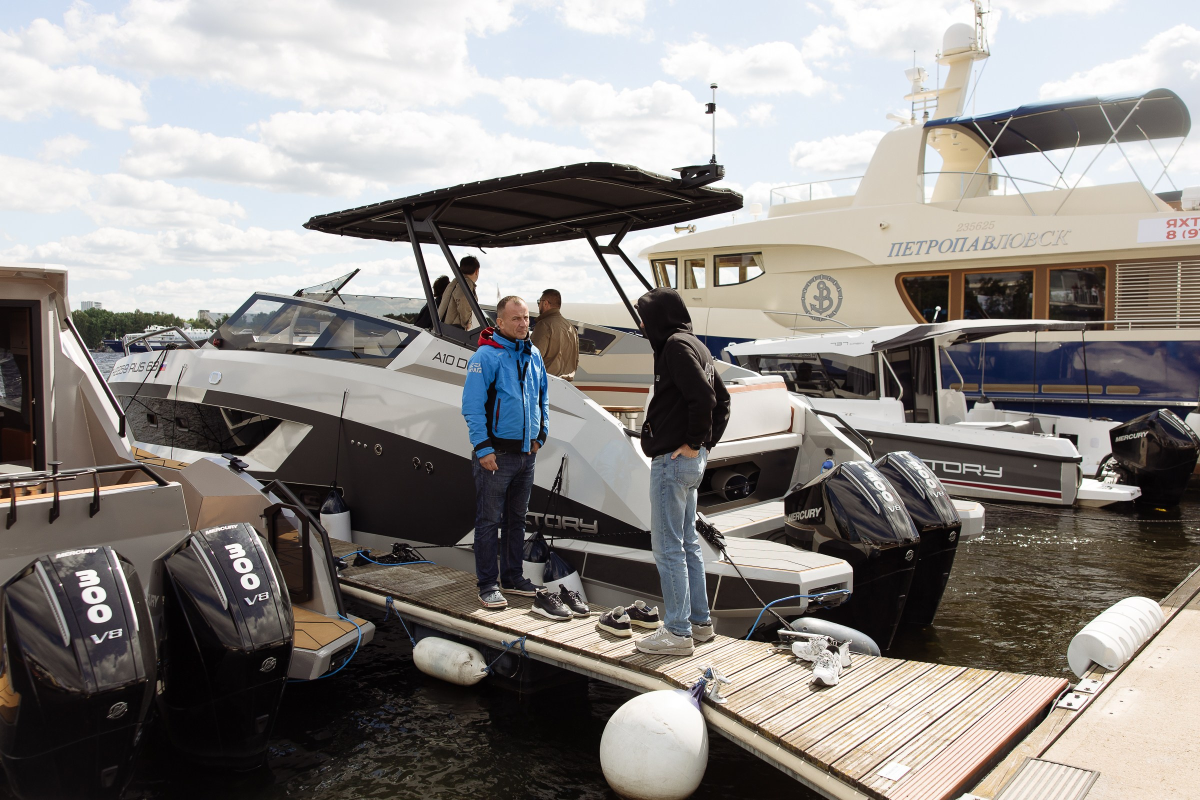 Выставка яхт и катеров. Ryal Yacht Club. Фотограф в Москве