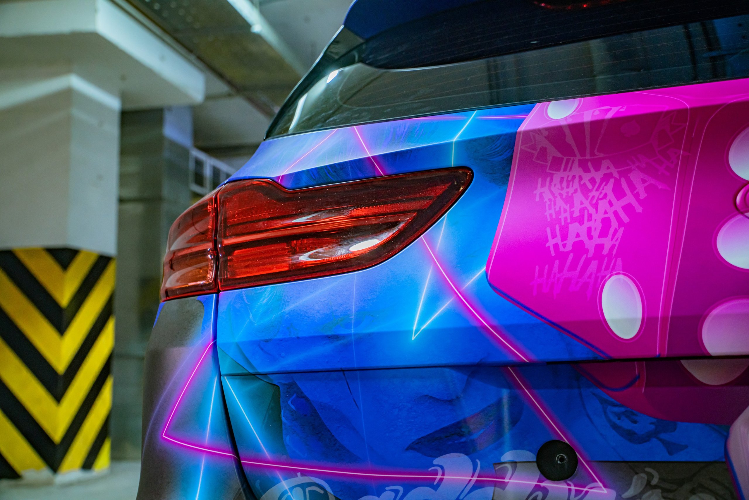 Винилография на KIA Ceed SW. Студия дизайна и оклейки авто Barmaley Design