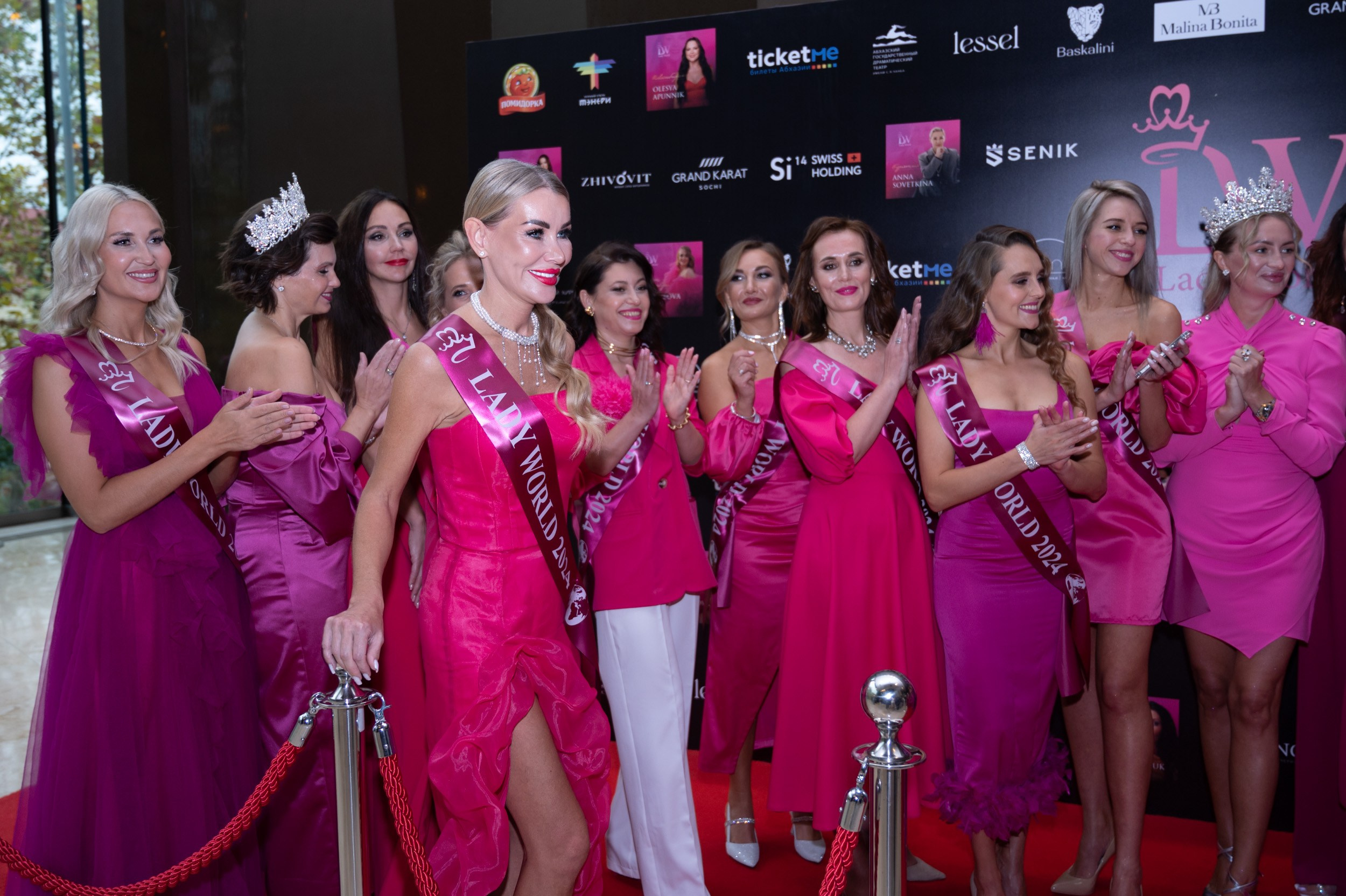 Церемония открытия Конкурса красоты «LADY WORLD» 2024. Фотографирую счастливых людей в Сочи