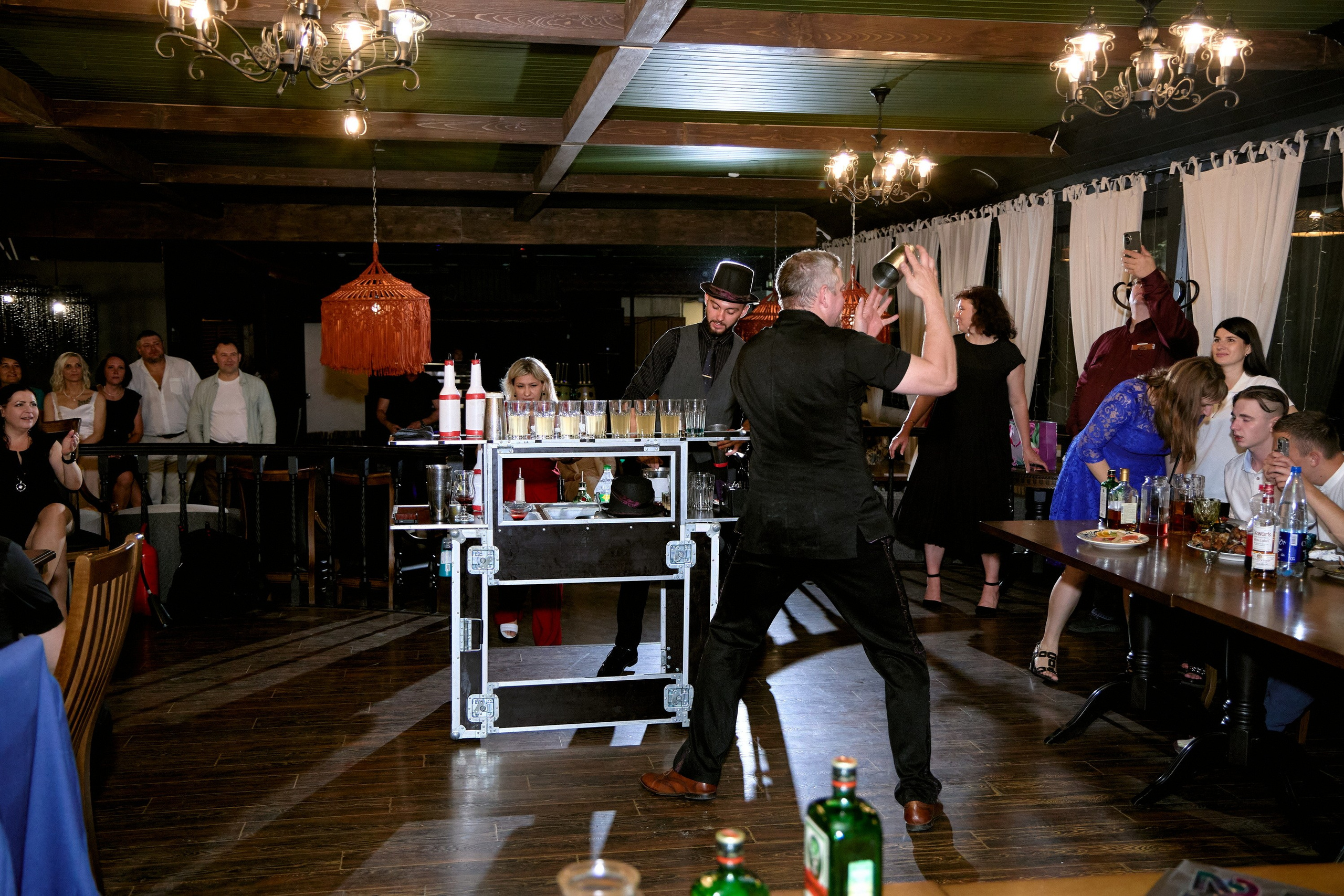 Выпускной 35 Сош. Фотограф Выпускные альбомы Таганрог Сергей Коробченко