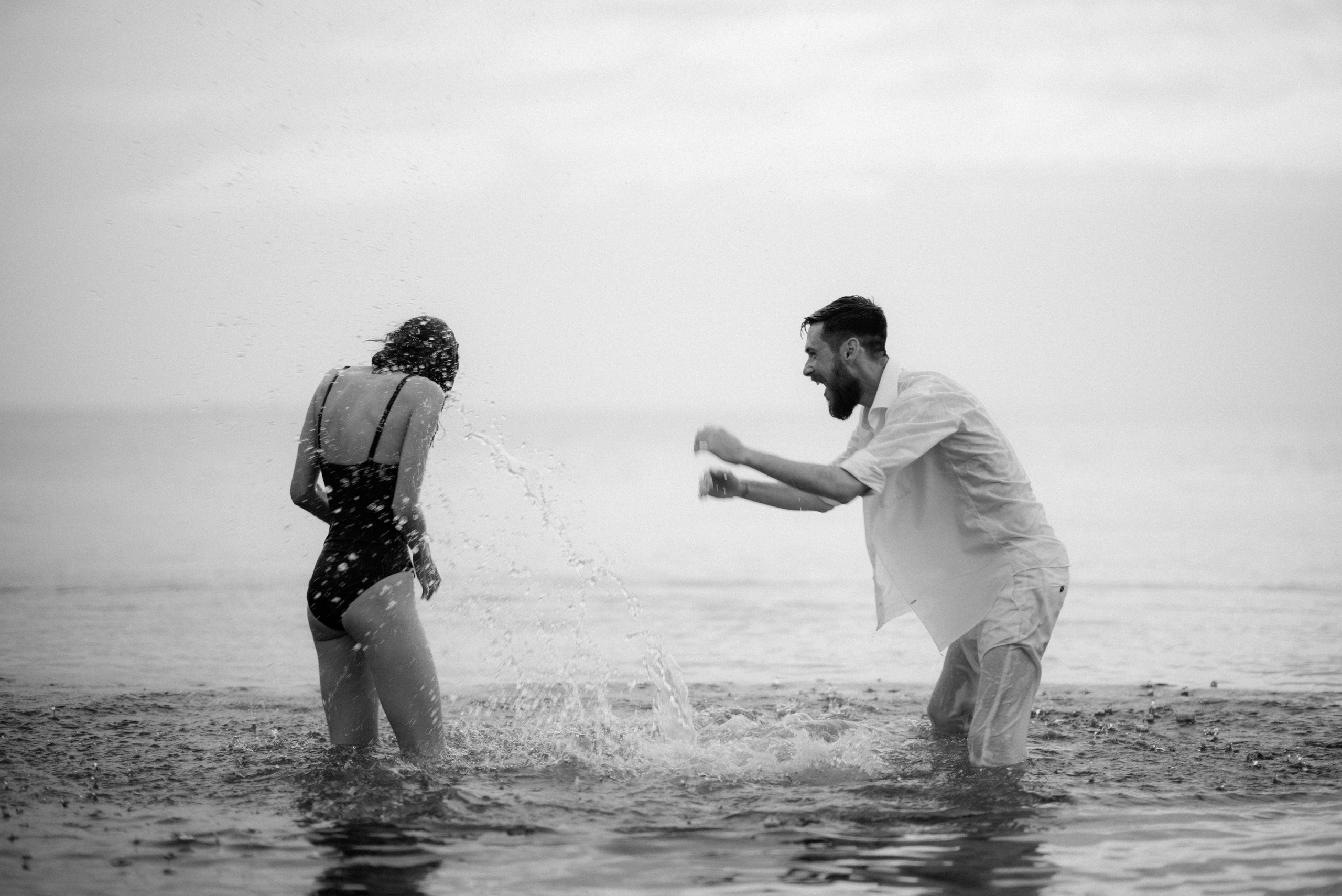 Свадебная фотосессия в Щелкино ,Бухта Космонавтов. Выездная церемония на берегу моря Крым. Свадебный и семейный фотограф и видеограф, Крым, Москва, Санкт -Петербург