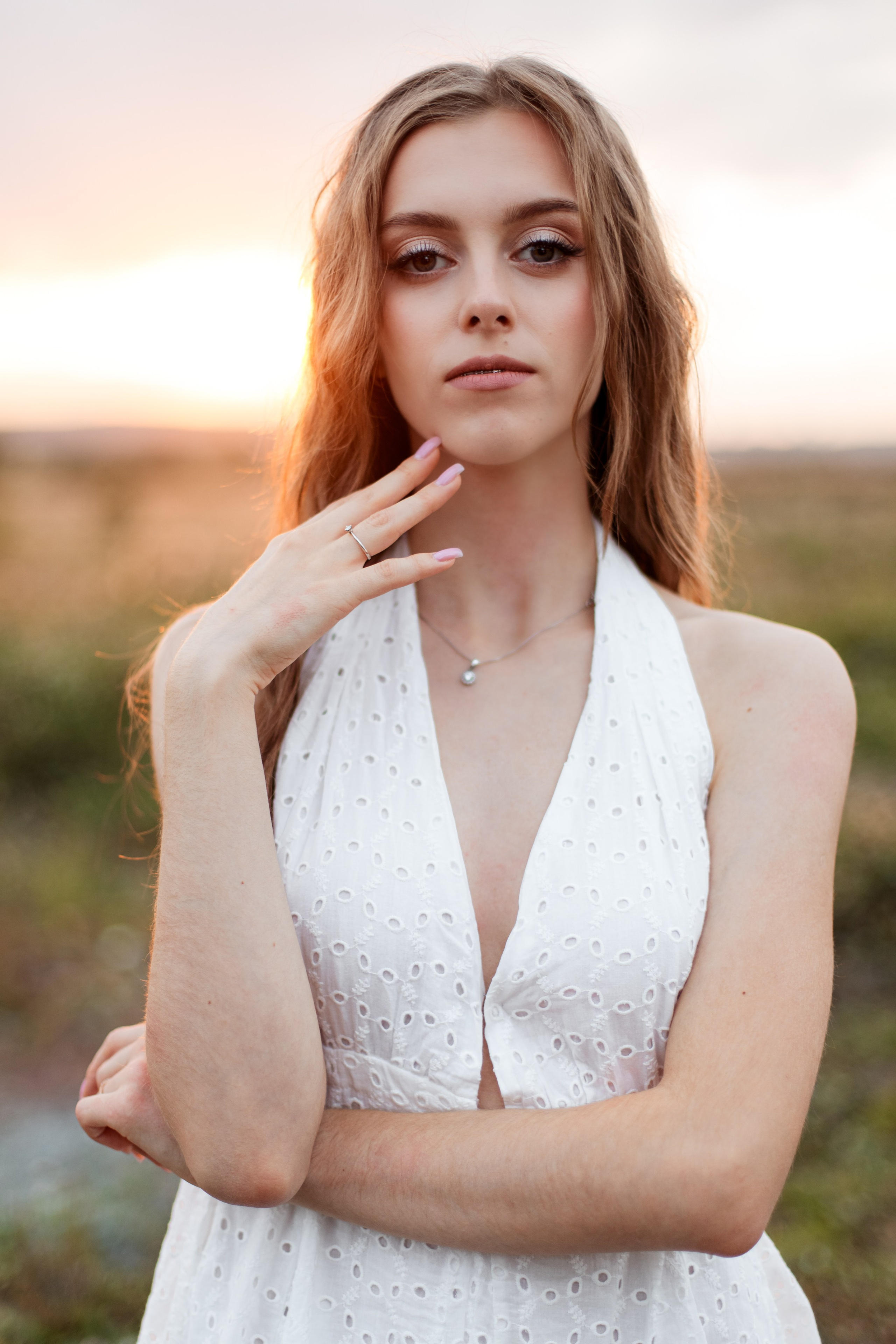 Закат, поле. Свадебный и семейный фотограф Екатеринбург Настя Саедгалина