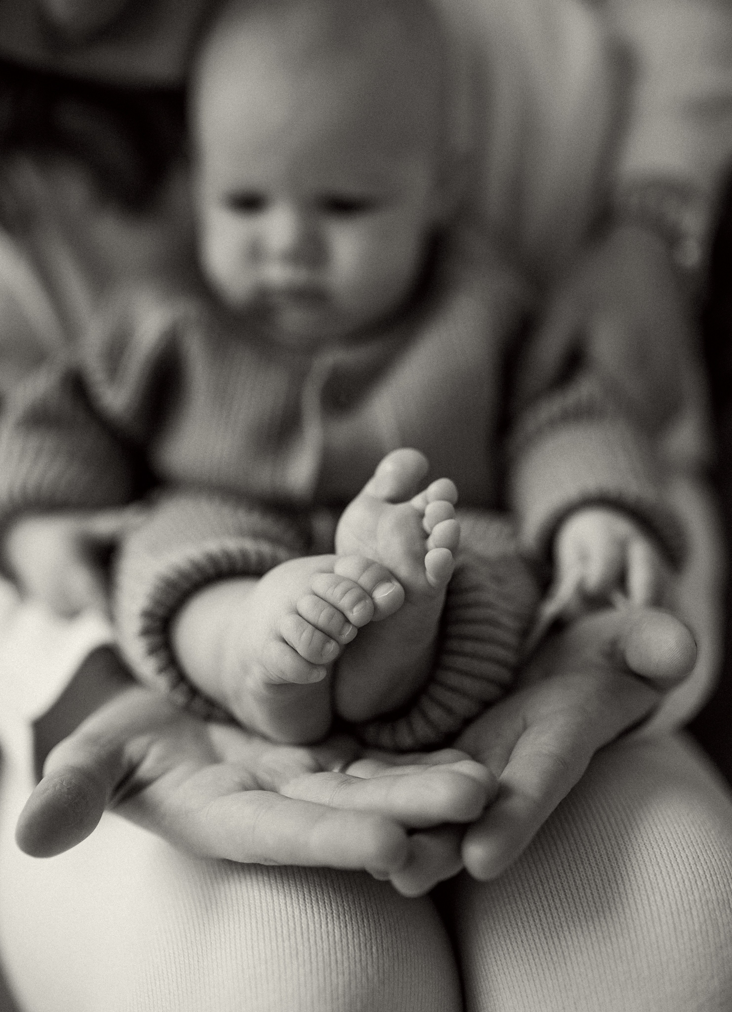 Новогодняя фотосессия в студии с малышом 6 месяцев в Бутово. Семейная фотосессия Бутово Москва фотограф Алина Морщагина