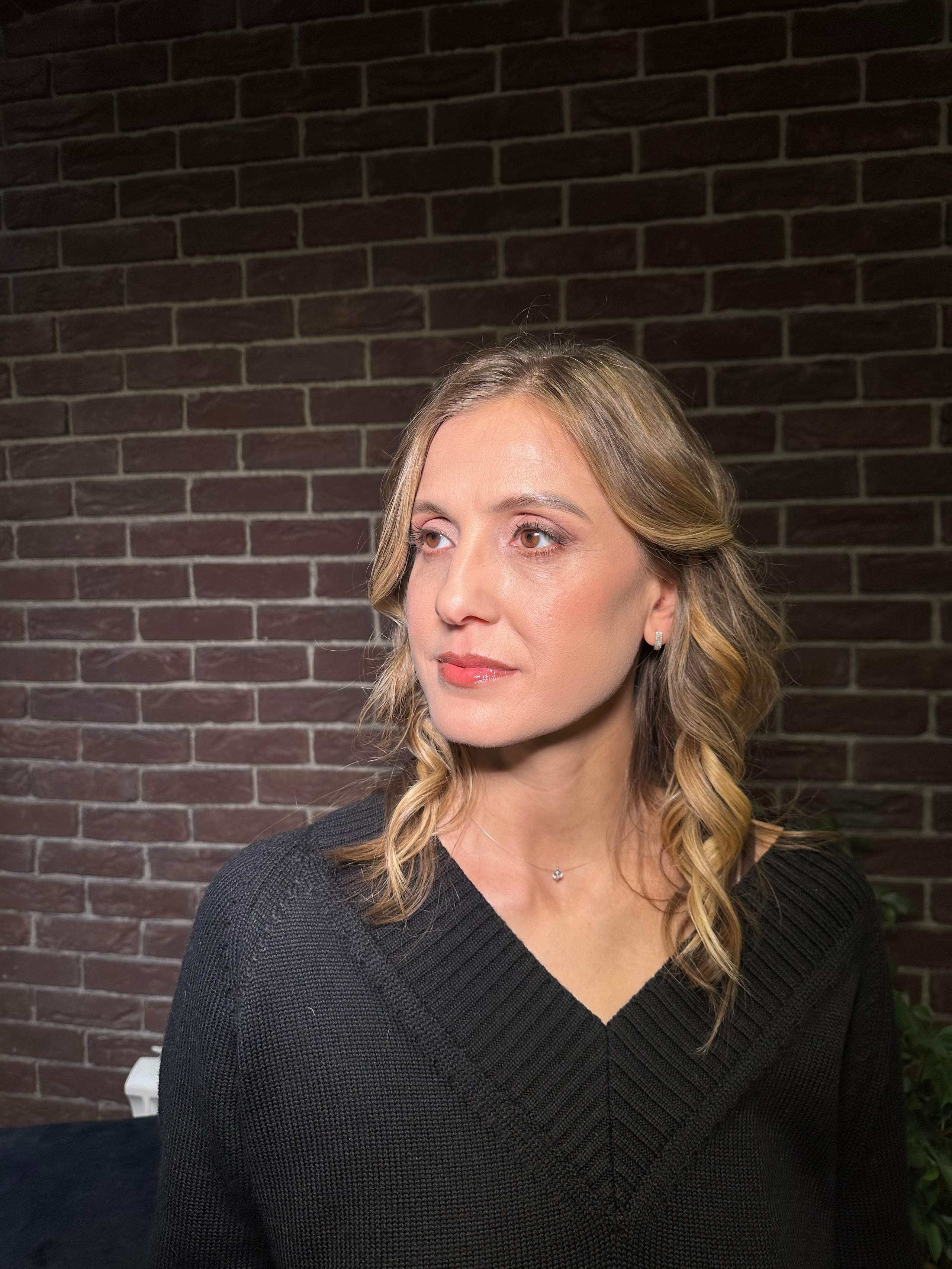 Лифтинг_макияж.Легкий, сияющий образ. Подчеркивает естественную красоту. 