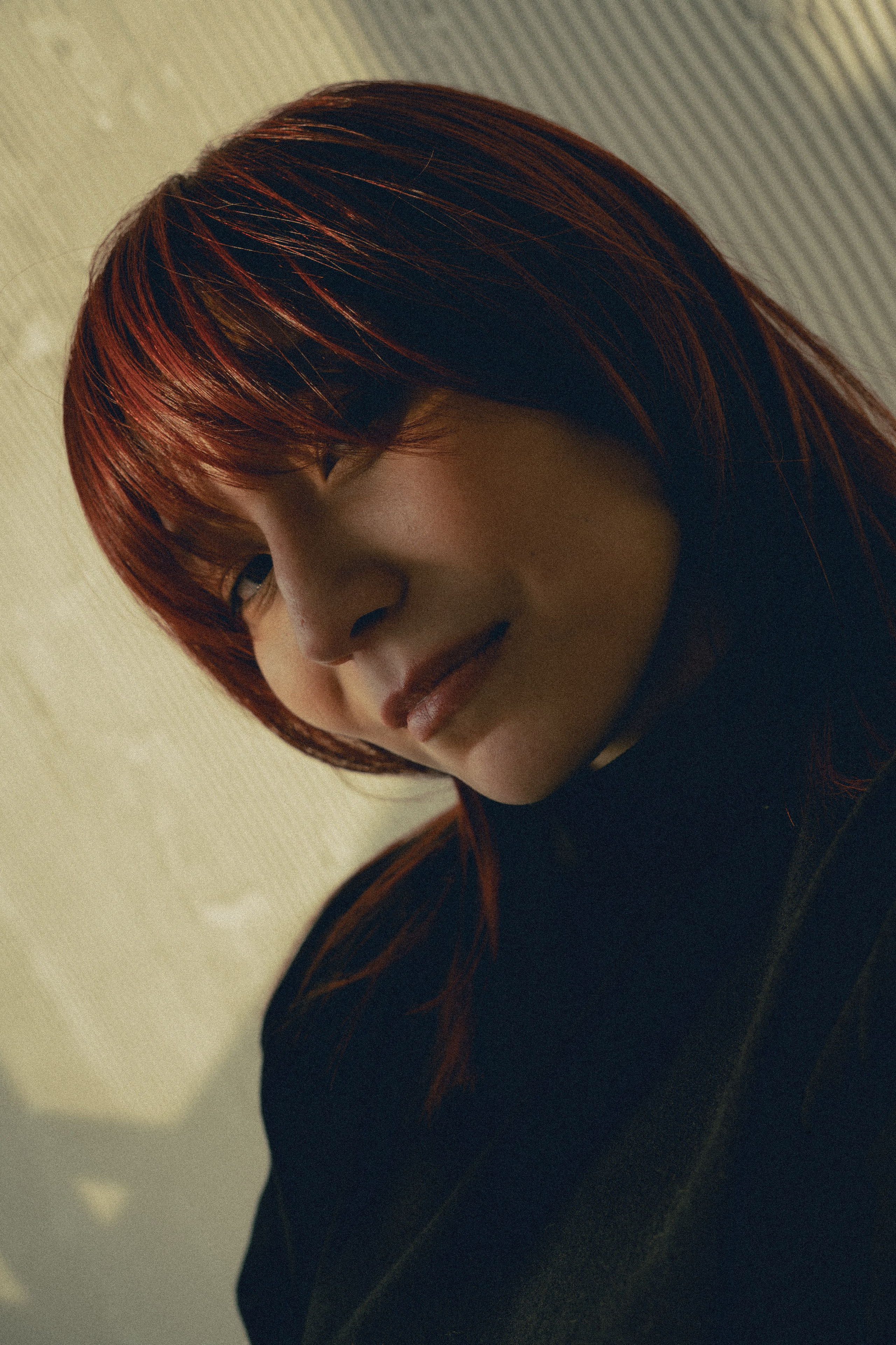 Женский портрет в студии — естественный и искусственный свет. Фотограф в Хабаровске Дмитрий Лемешков