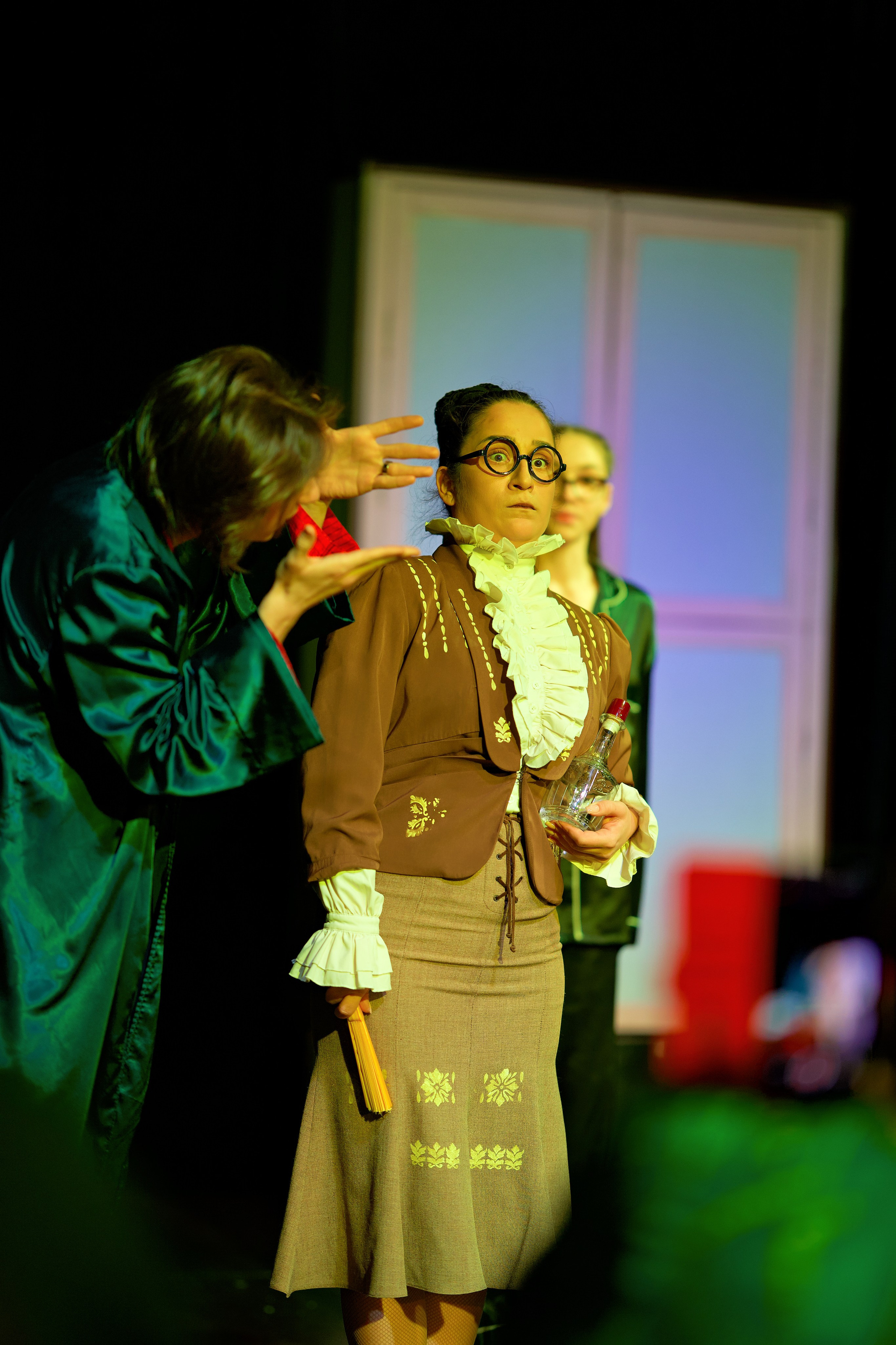 В шкафу с призраками. Фотограф Денис Болдинов. Москва