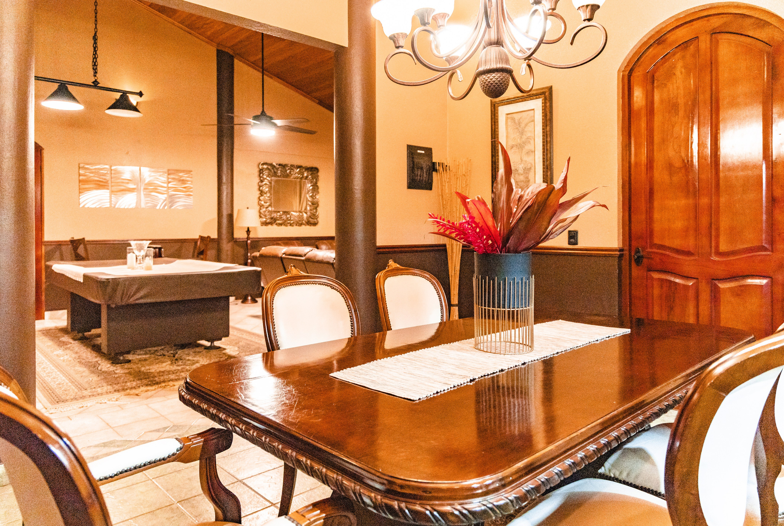 Real estate property for rent in Costa Rica. Family, portrait, content photo in Costa Rica Evgeniya Besprozvannykh