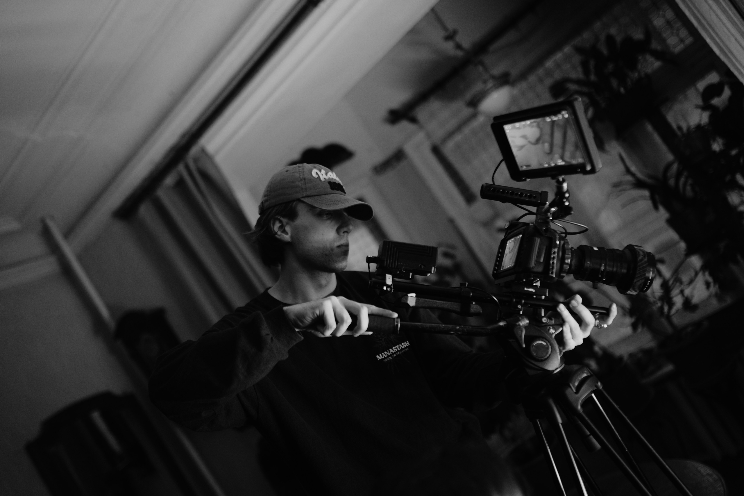 Loweliness. Backstage. @tomrus: Рустам Шагиморданов — фотограф