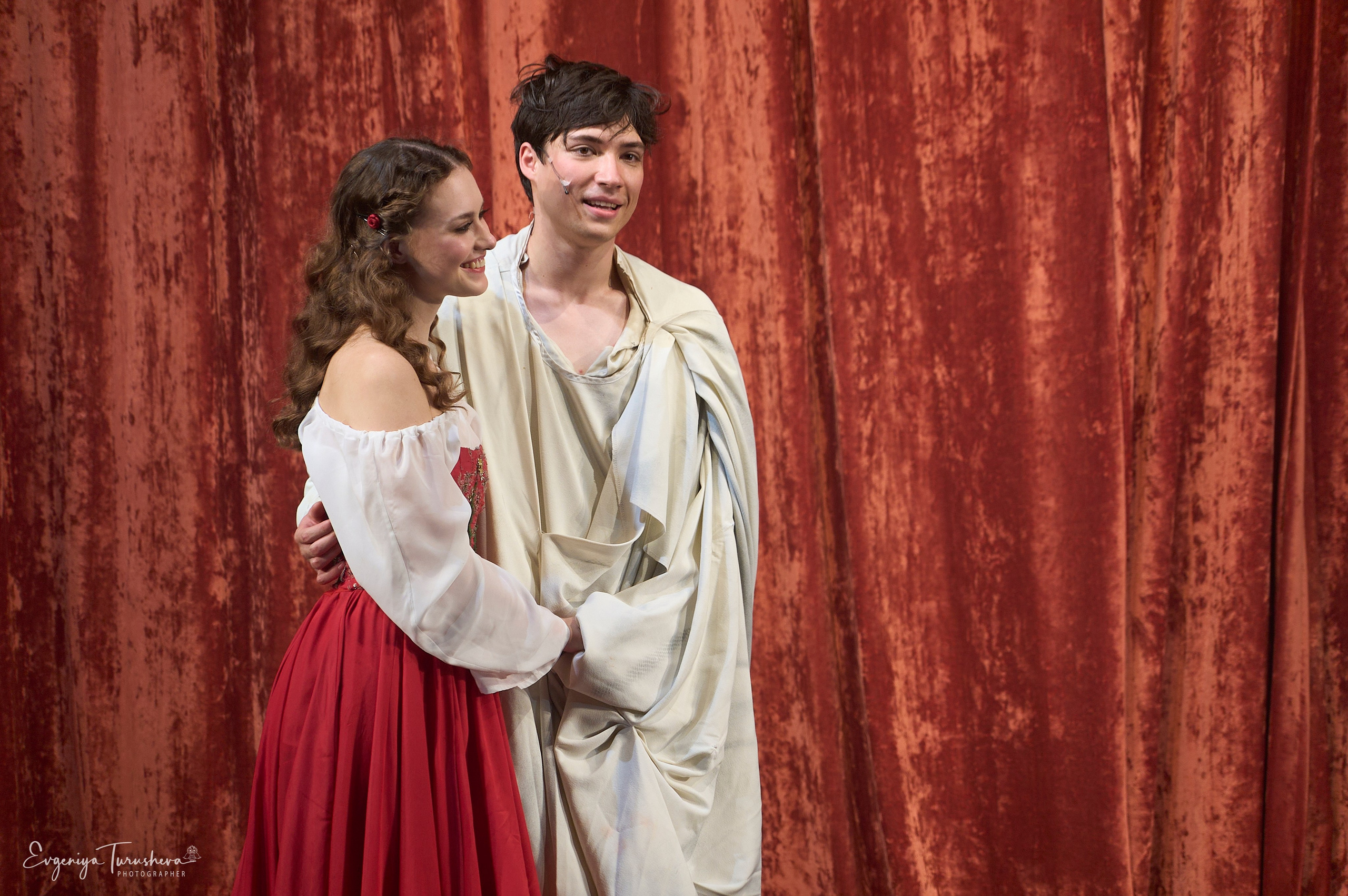 Дипломный спектакль «Пропуск в рай». Фотограф Евгения Турушева