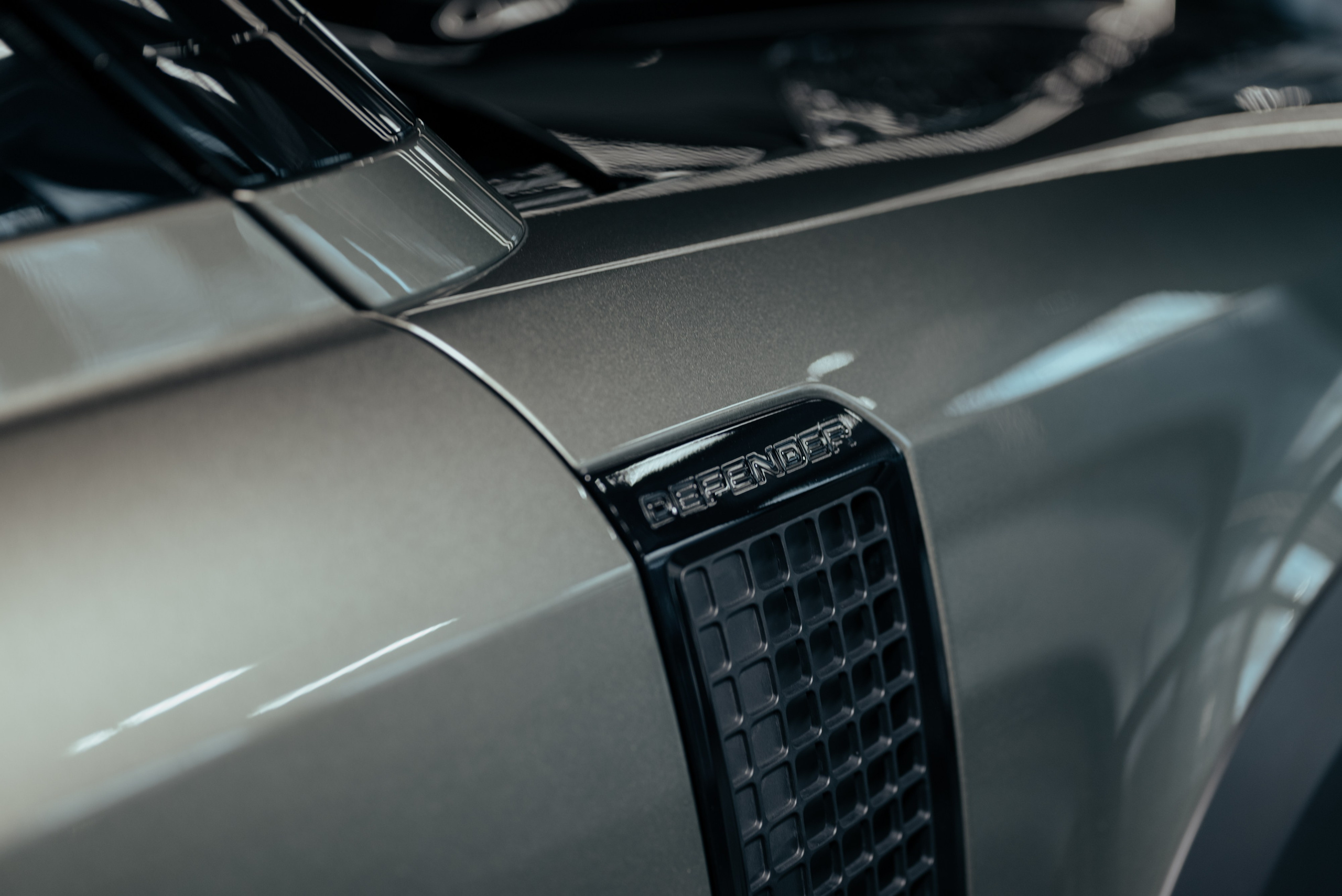 Defender 3 door. DeLorein