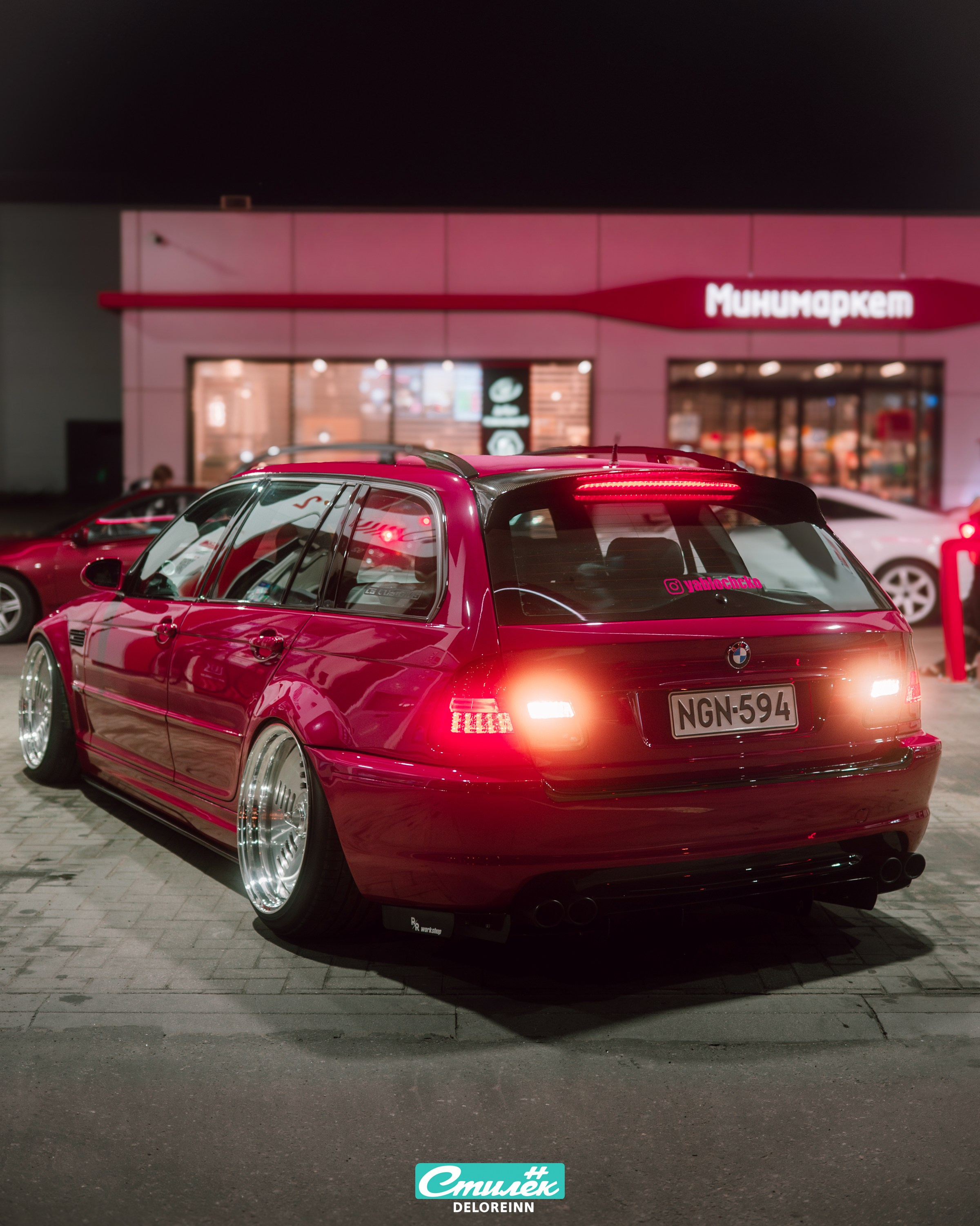 Pink BMW E46 Touring from Finland. DeLorein