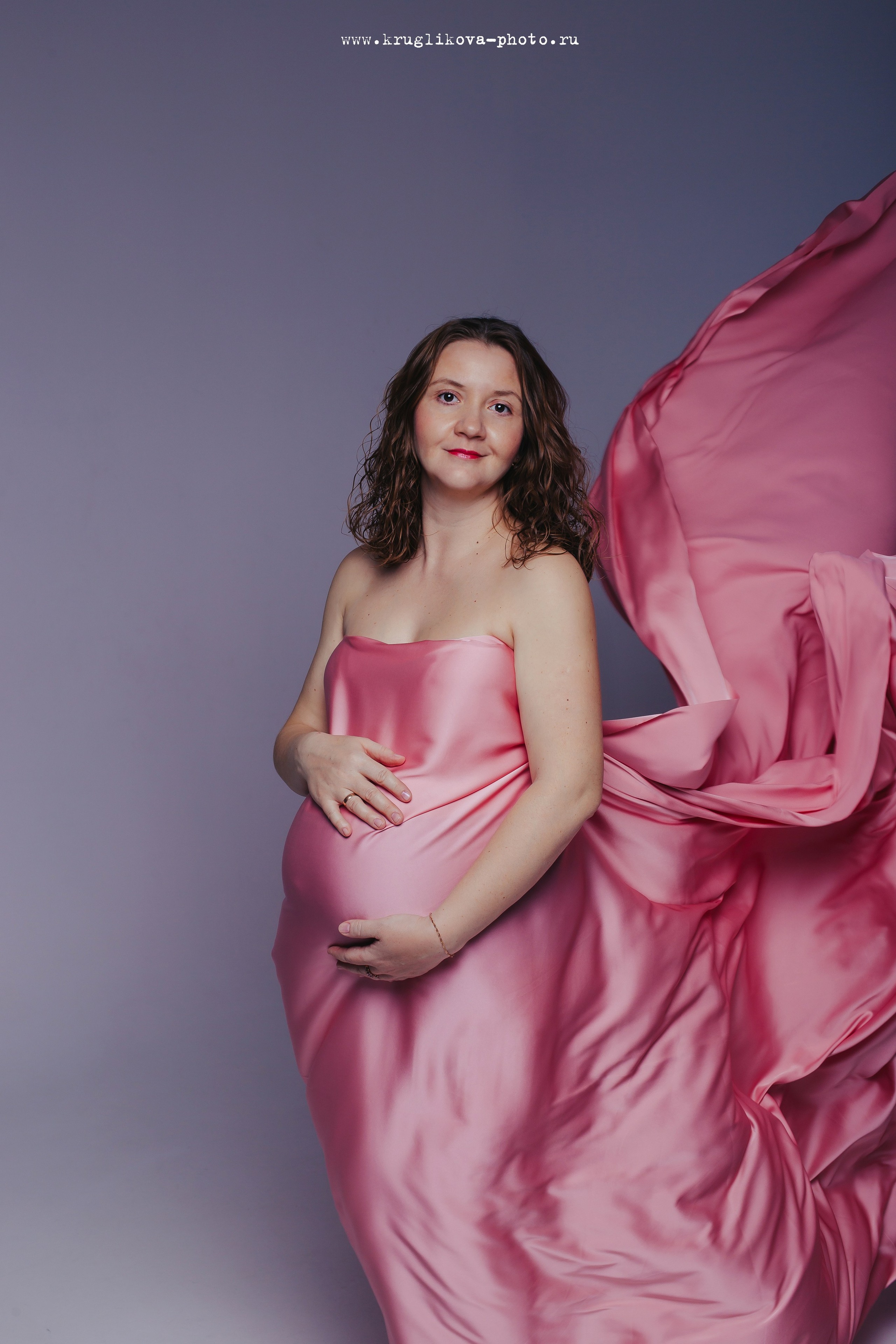 Фотосессия беременности в стиле vogue в Сергиевом Посаде