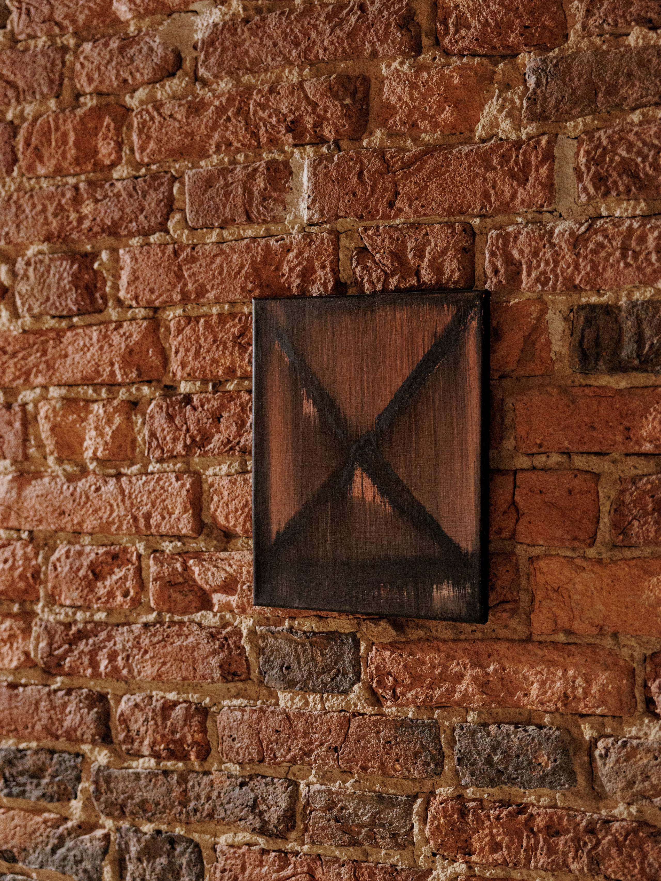 STAY HIDEOUT. Anna Zavediy