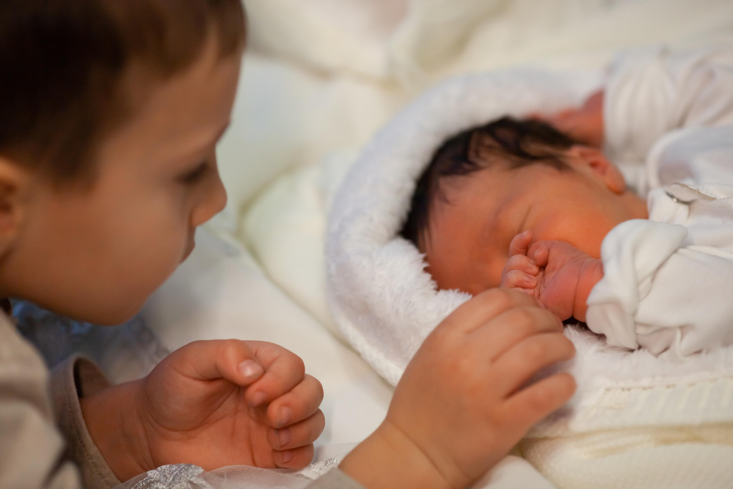 Домашняя фотосеессия после выписки из роддома. Фотограф Ставрополь Пятигорск Елизавета Дарина