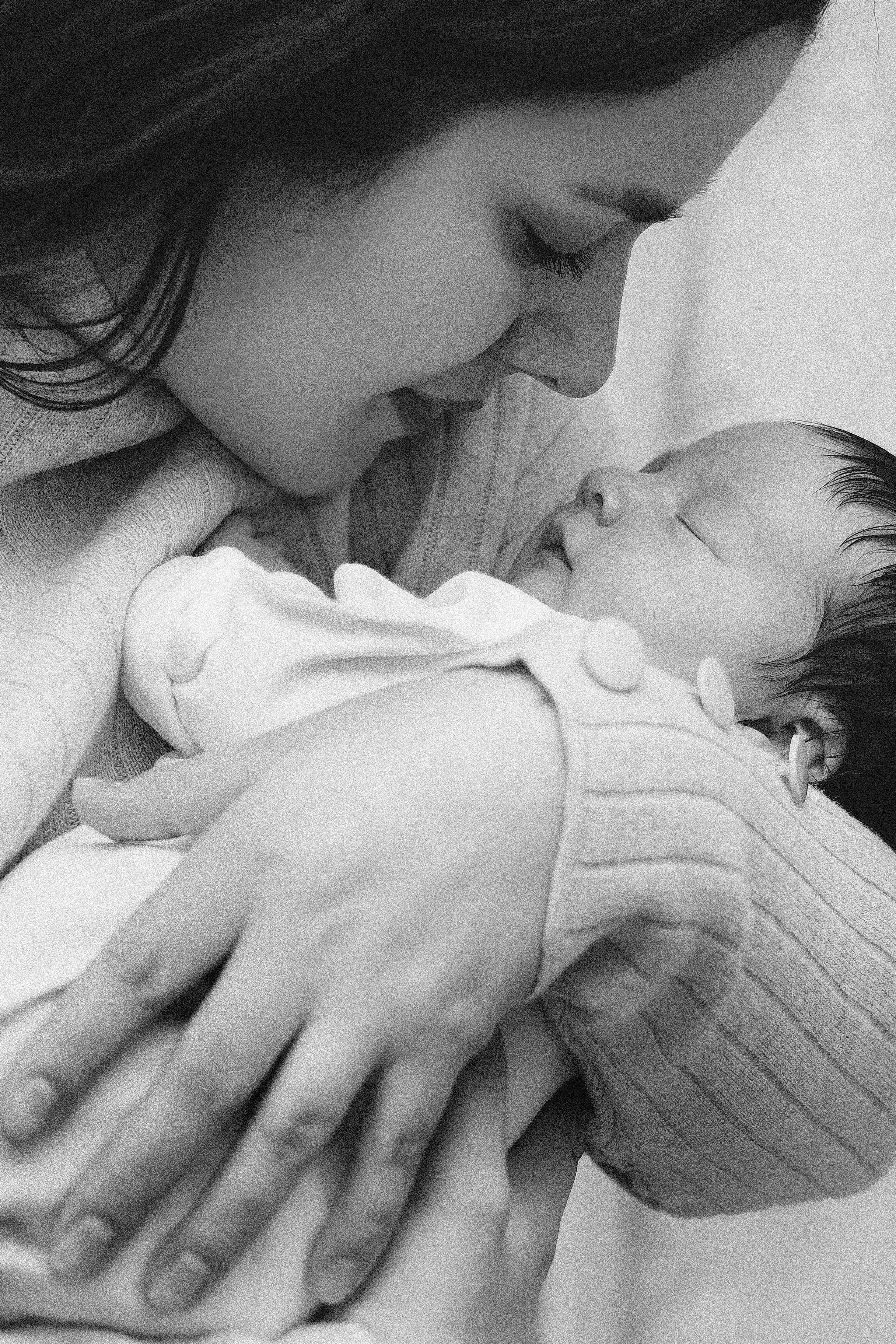 Домашняя фотосеессия после выписки из роддома. Фотограф Ставрополь Пятигорск Елизавета Дарина