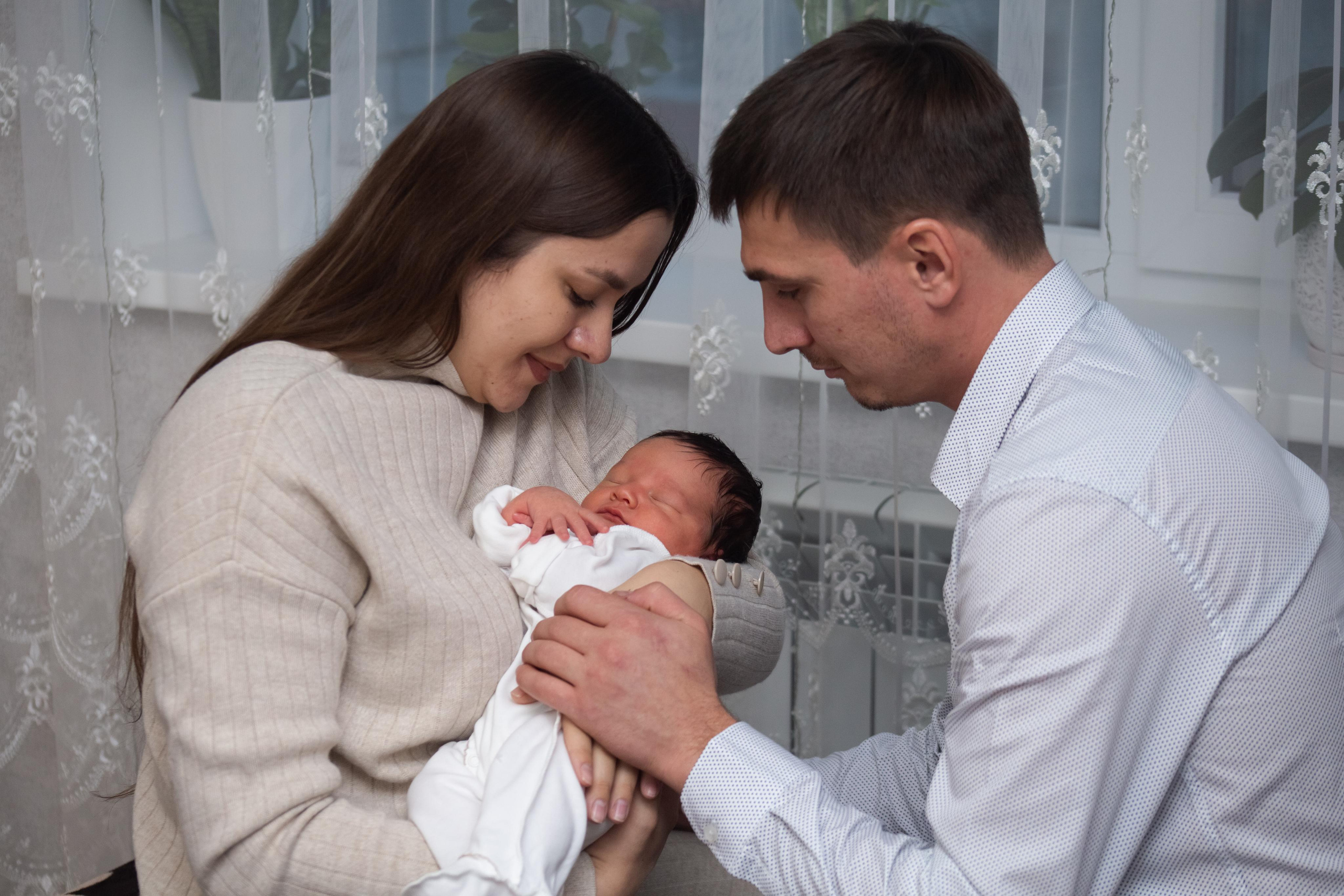 Домашняя фотосеессия после выписки из роддома. Фотограф Ставрополь Пятигорск Елизавета Дарина