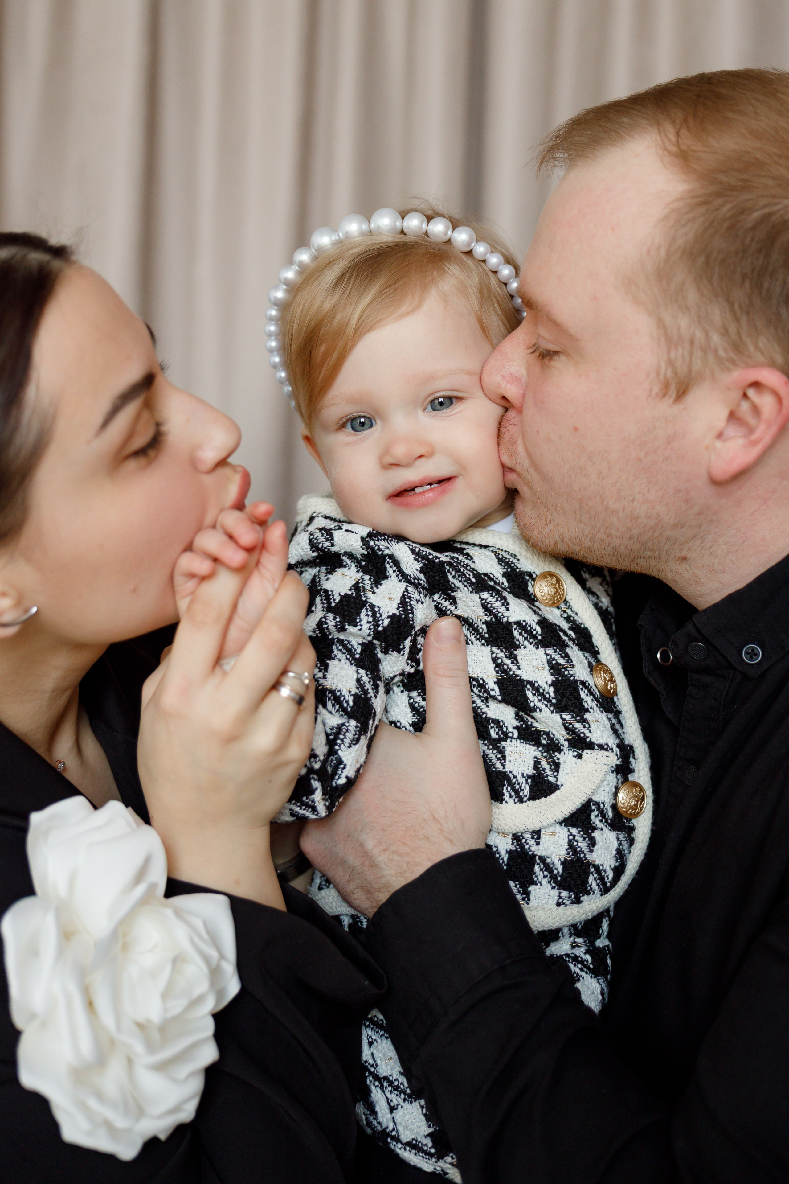 Таисии годик. Семейный и детский фотограф в Челябинске Елена Вышегородцева