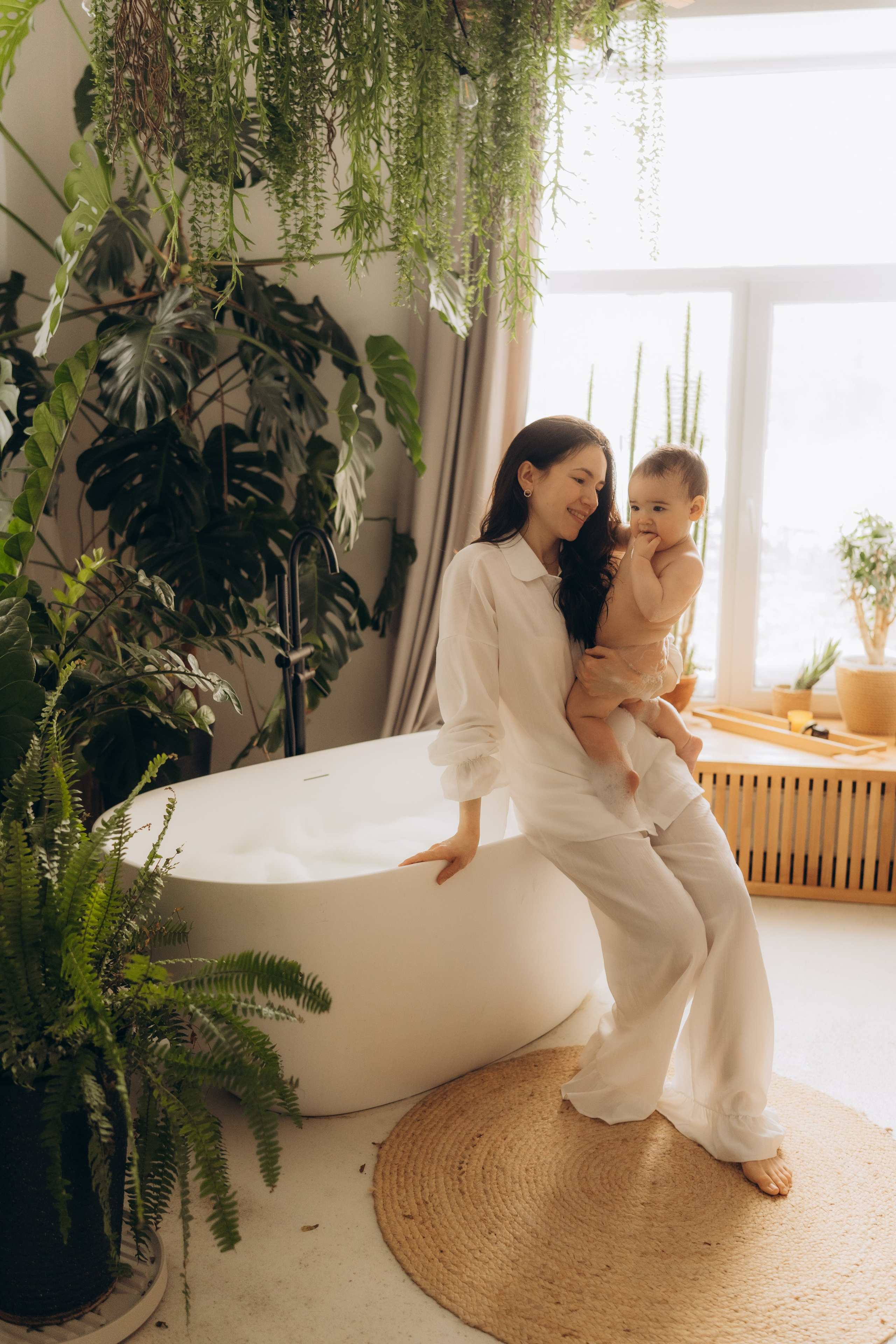 Мама с дочкой, банные процедуры. Семейный фотограф в Казани