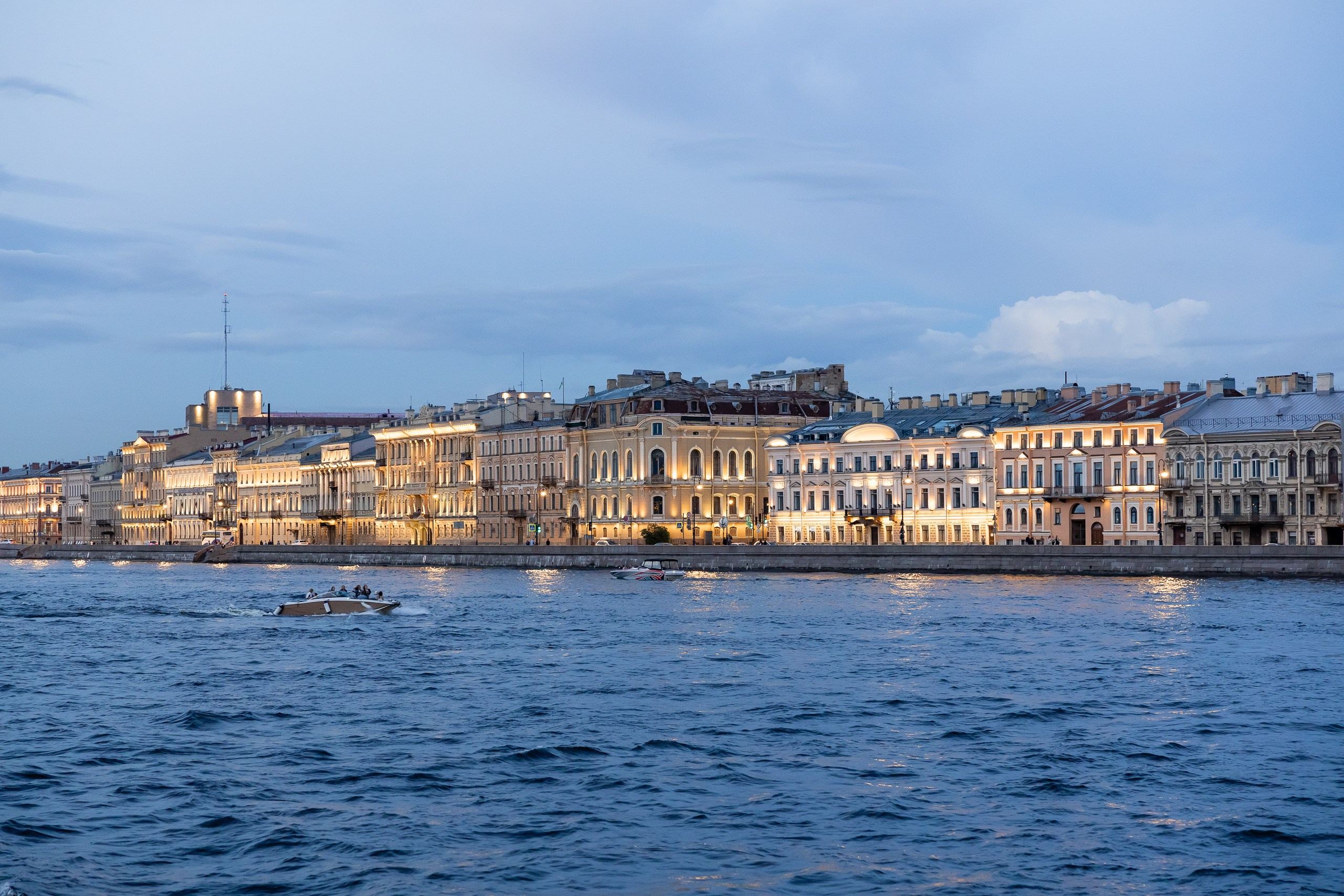 Экскурсия на двухпалубном теплоходе по Неве. Фотограф в Санкт-Петербурге — Сергей Петров