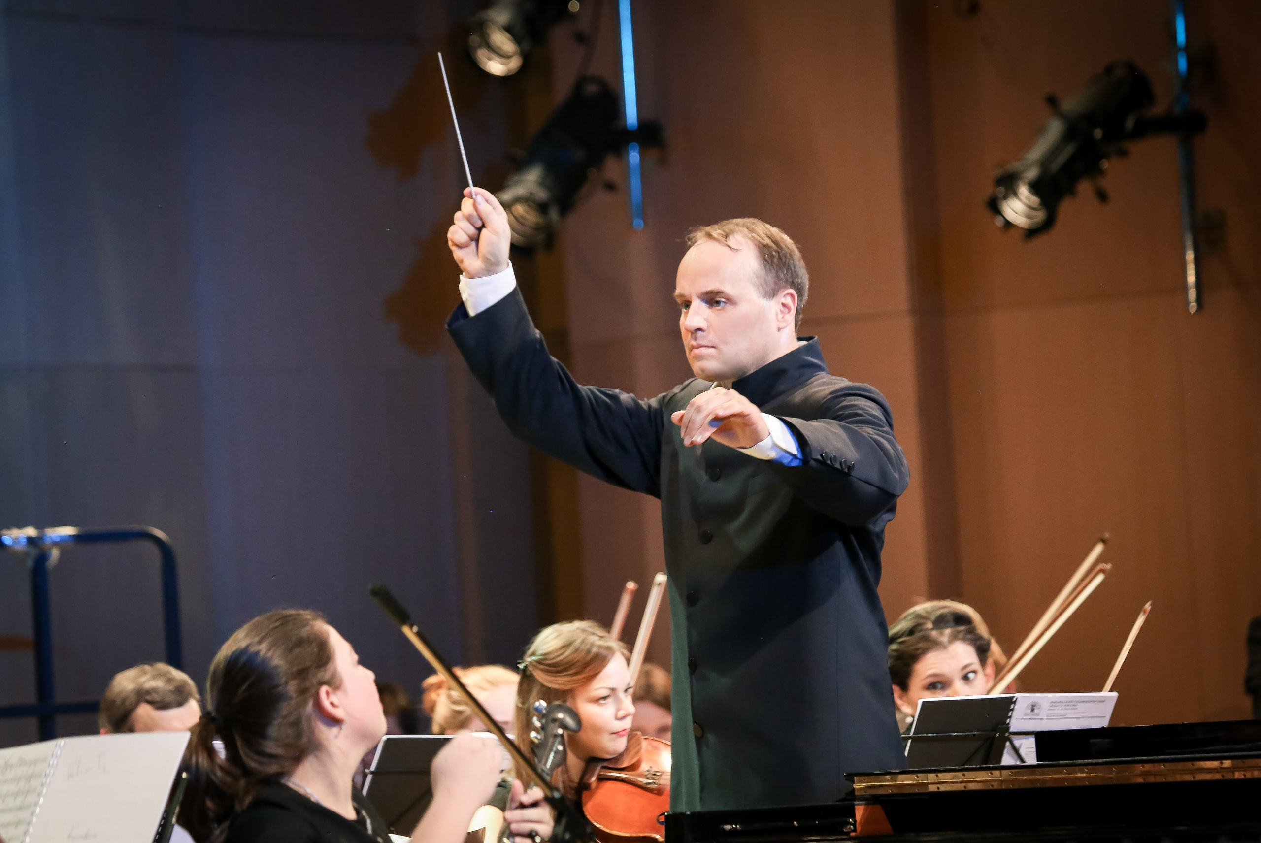 Юбилей Бетховенской школы. Дарья Письменюк / Darya Leitstern — фотограф, музыкант, журналист, путешественник