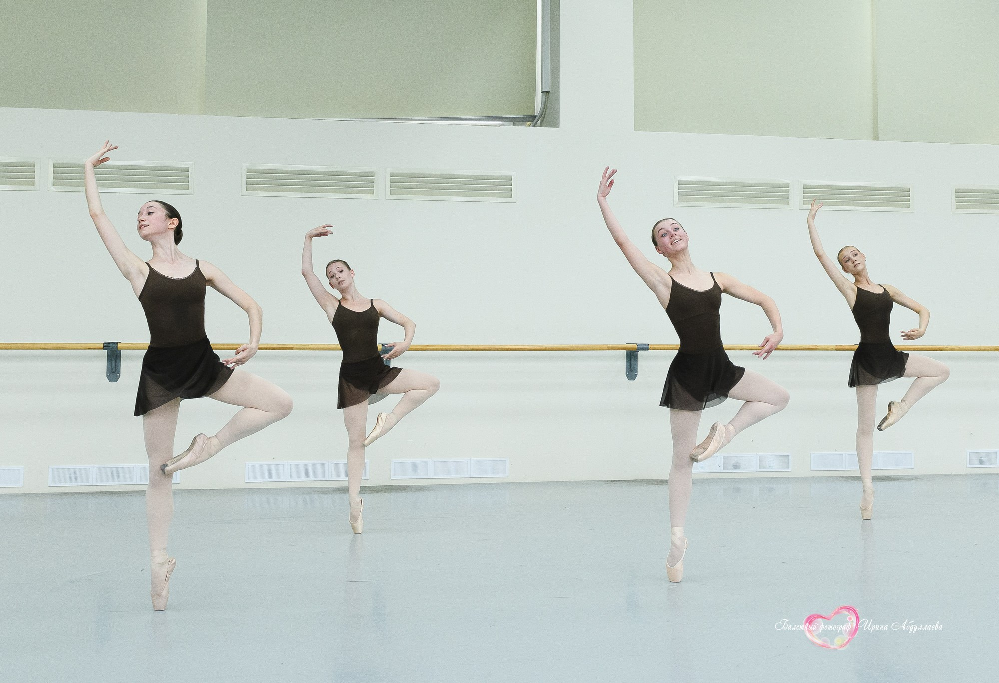 Госэкзамен выпускников МГХУ им. Лавровского — Девочки — 2025 г