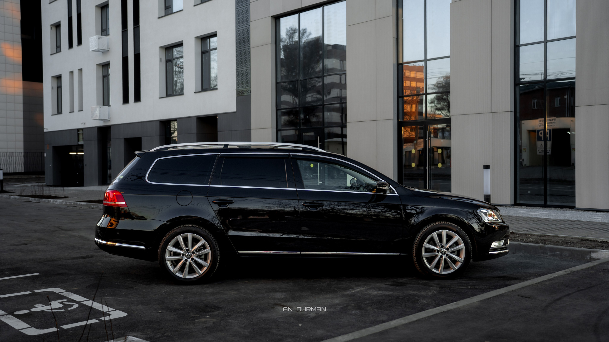 Volkswagen Passat. Фотограф, видеограф и пилот дрона на Байкале