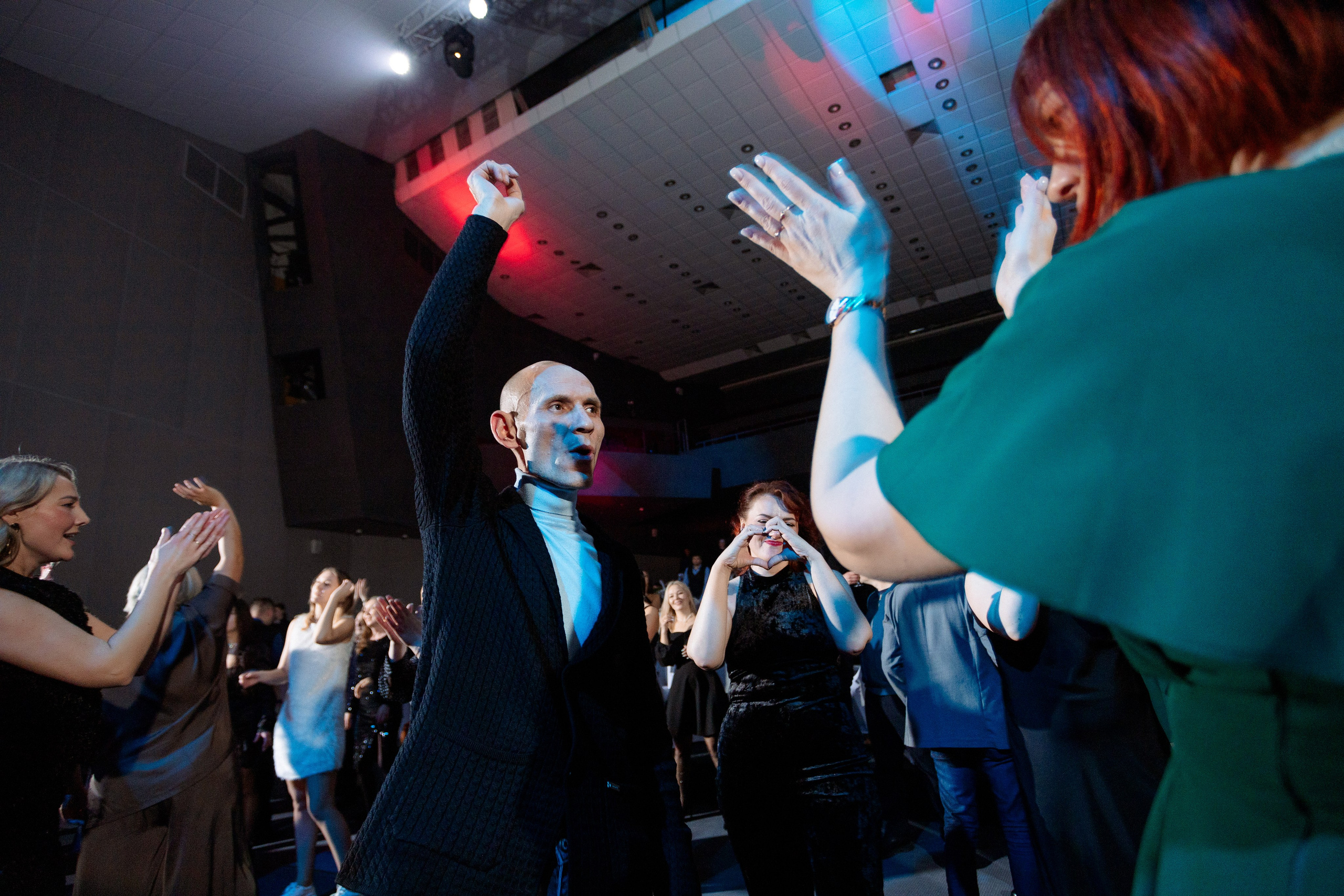 РЕПОРТАЖ: НОВЫЙ ГОД В ДК МЕТАЛЛУРГ. Профессиональный фотограф в Ижевске Леша Петров