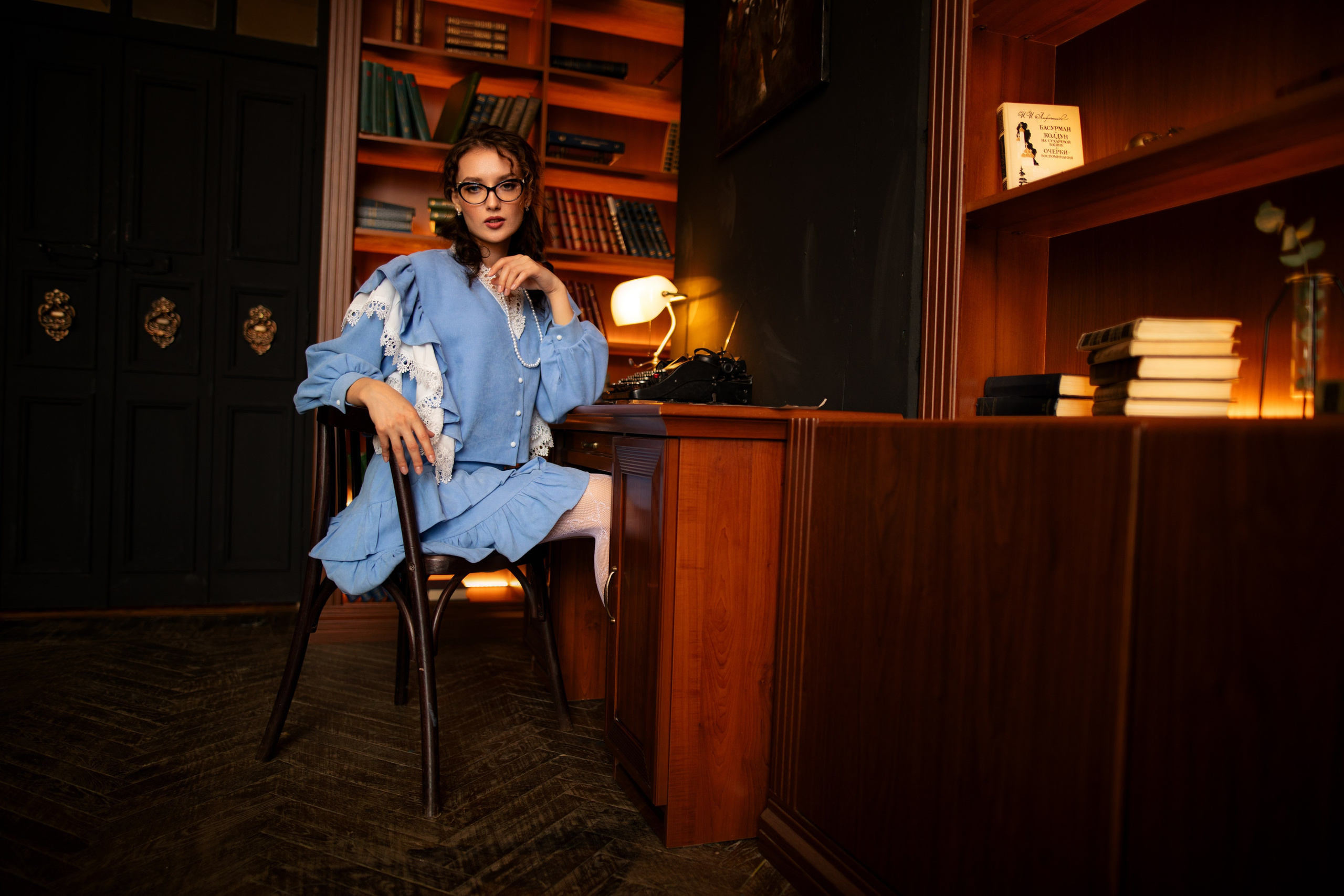 Фотосет с Анастасией в интерьере в формате «Я красивая». Дмитрий Шульгин, портретный фотограф в Воронеже