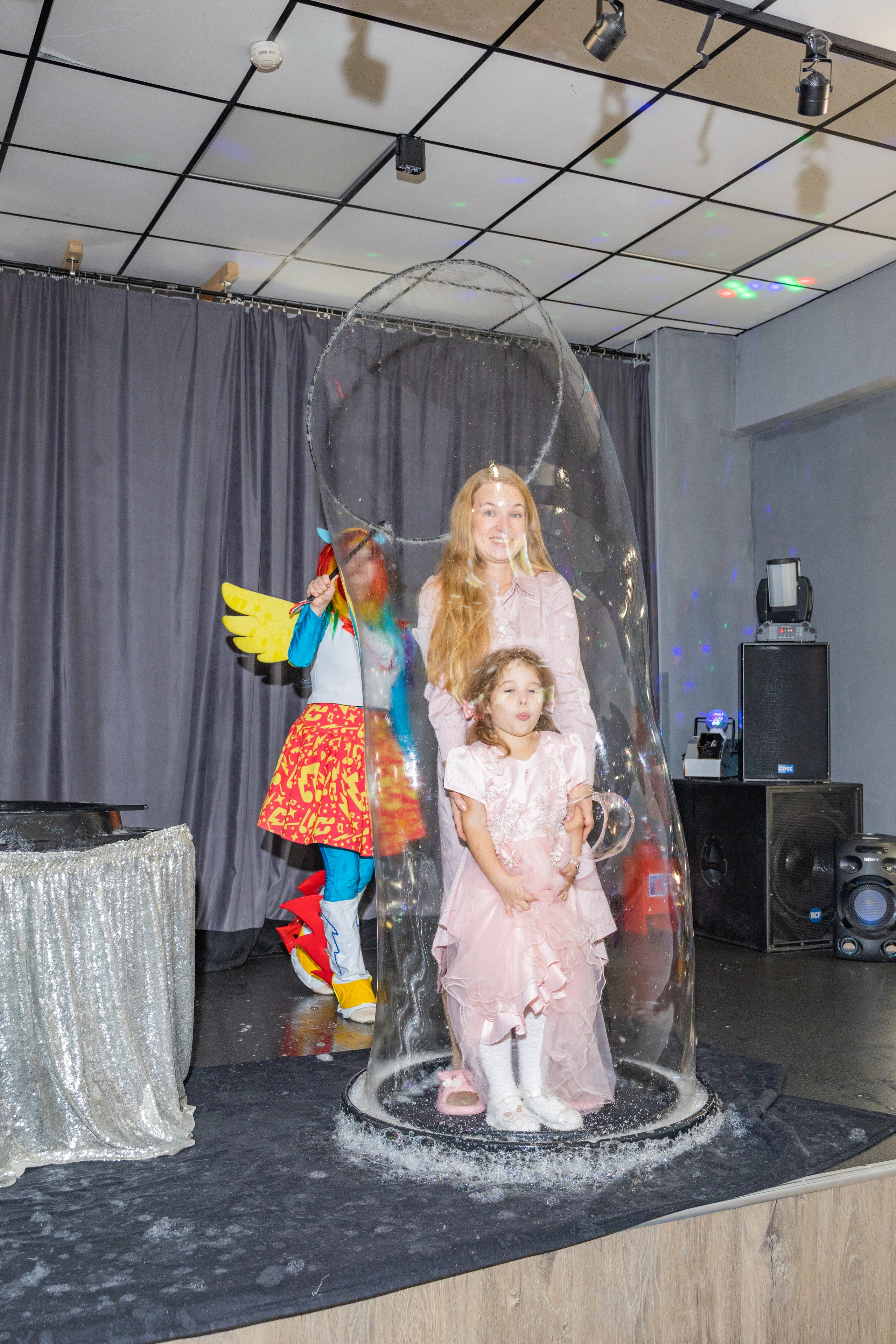 День Рождение Есении в Rabbit Holl. Выпускные альбомы во Владивостоке