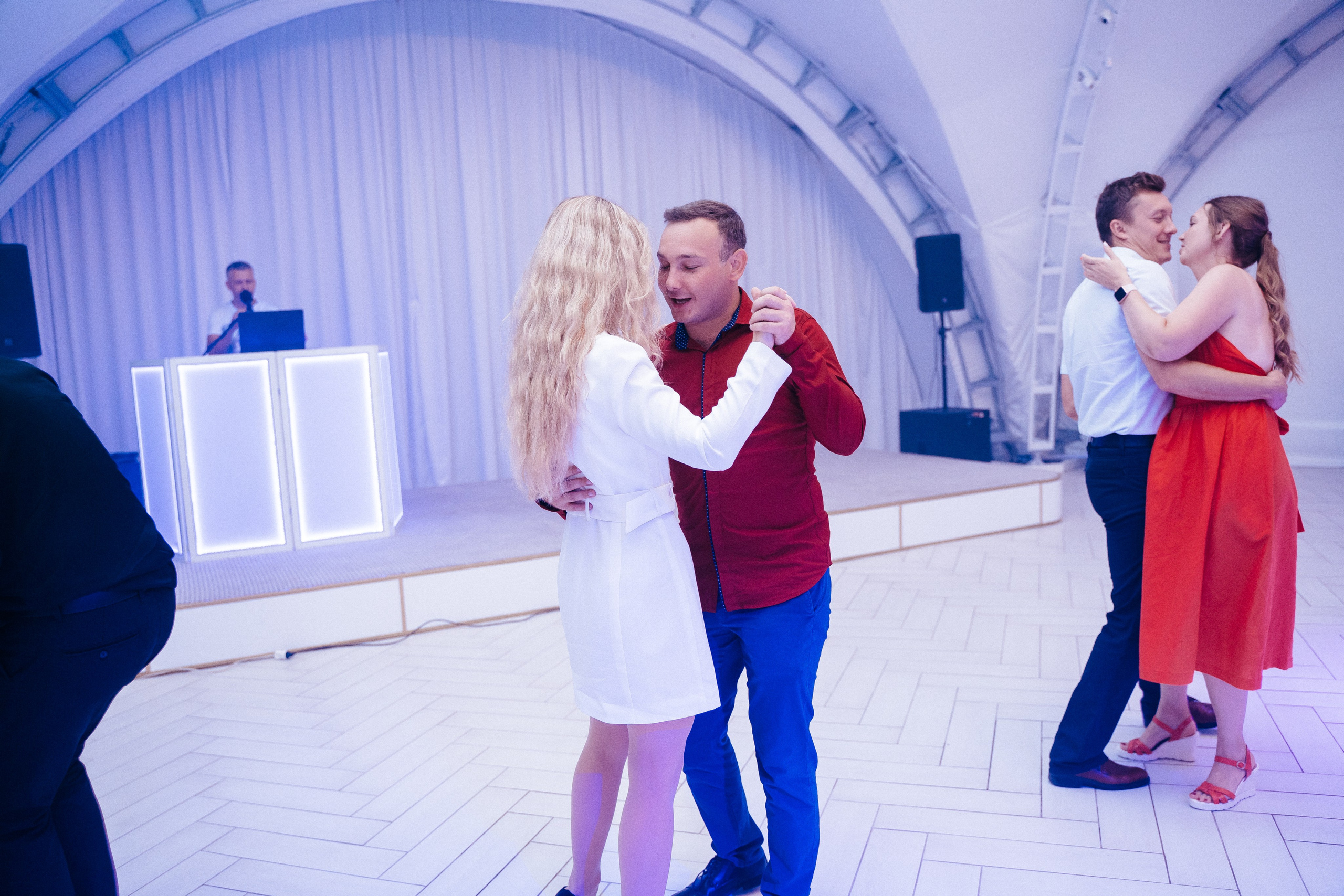 Ави Центр. Свадебный фотограф в Симферополе