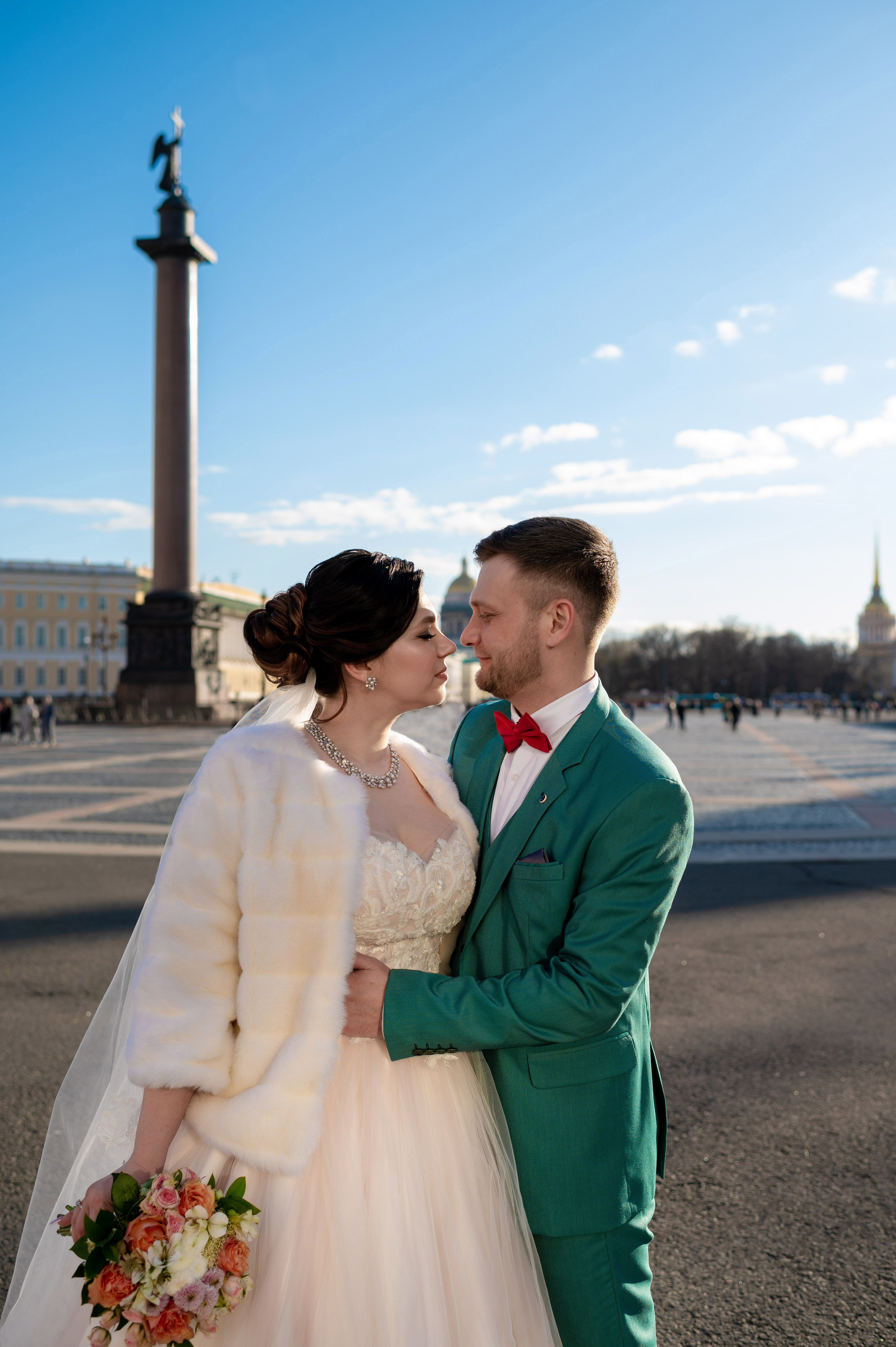 Самая красивая свадебная фотосессия в Эрмитаже. Лучшие свадебные фотографии в Эрмитажа. Портретный, семейный и свадебный фотограф в Санкт-Петербурге и в Пушкине Ширяев Денис