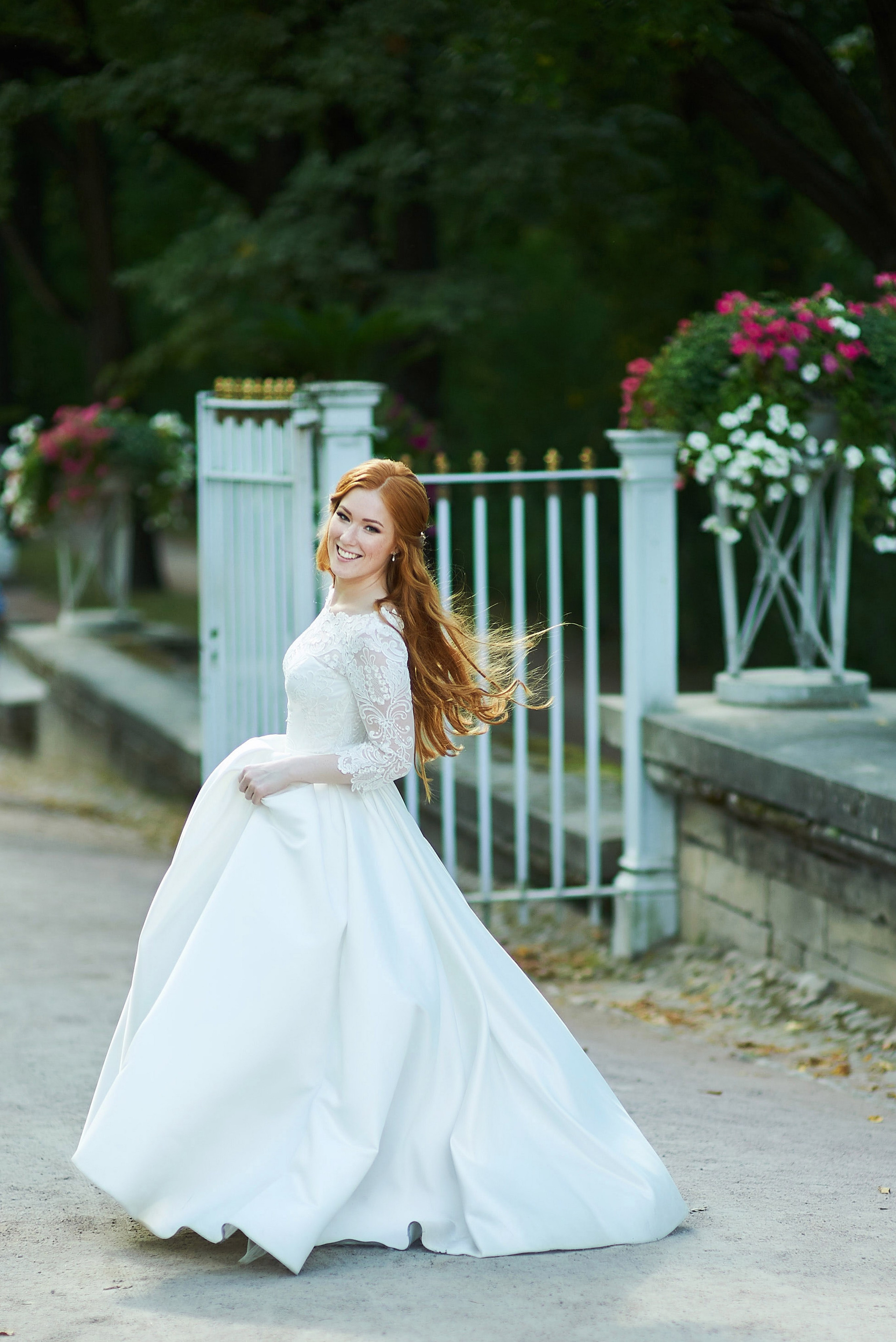 Красивейшая свадебная прогулка для проведения фотосессии своей свадьбы по Екатерининскому парку в Пушкине Наталии и Александра. Портретный, семейный и свадебный фотограф в Санкт-Петербурге и в Пушкине Ширяев Денис