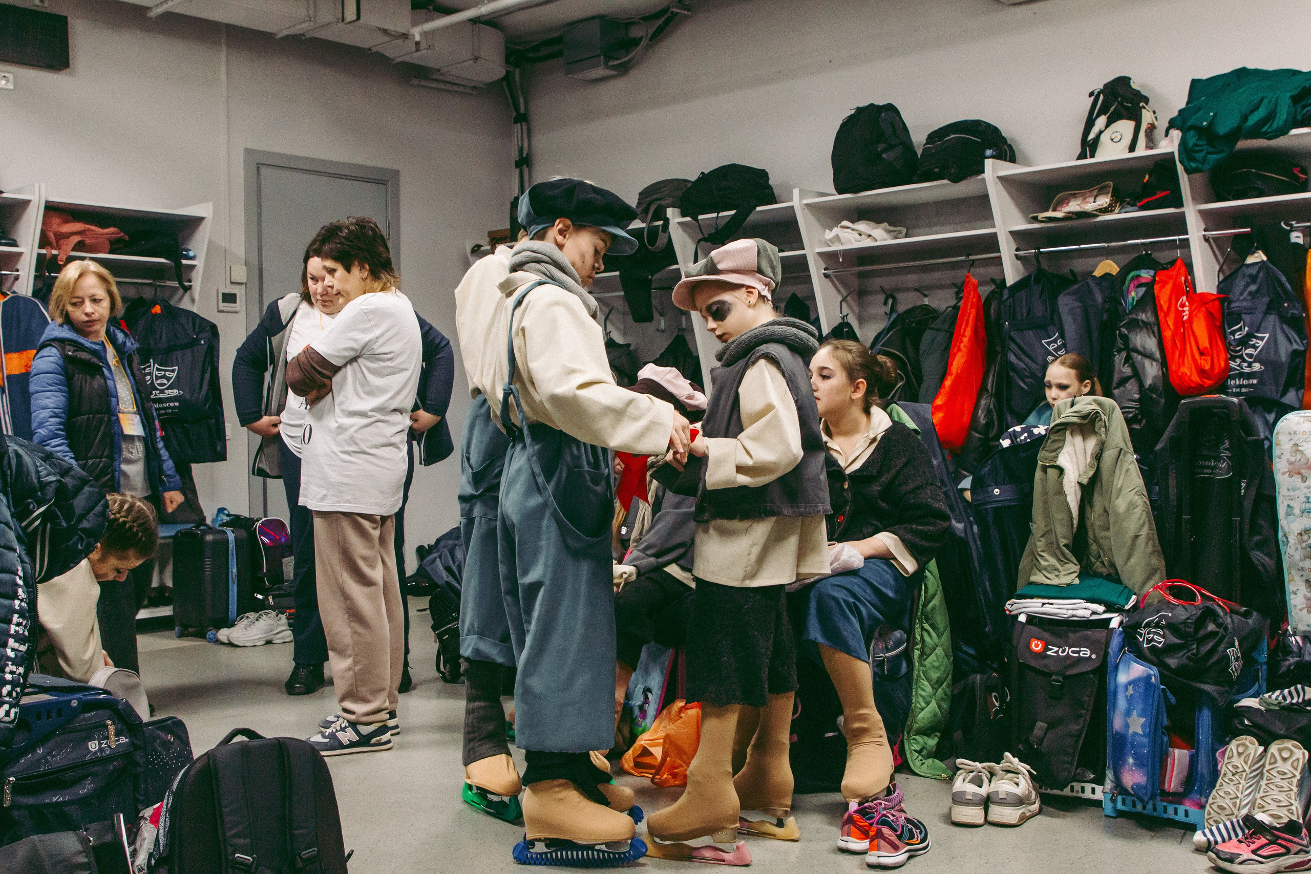 VII Ежегодный фестиваль массовых танцев на льду и фигурного катания «Петровский лёд» Санкт-Петербург 2024. Репортажный фотограф в Москве