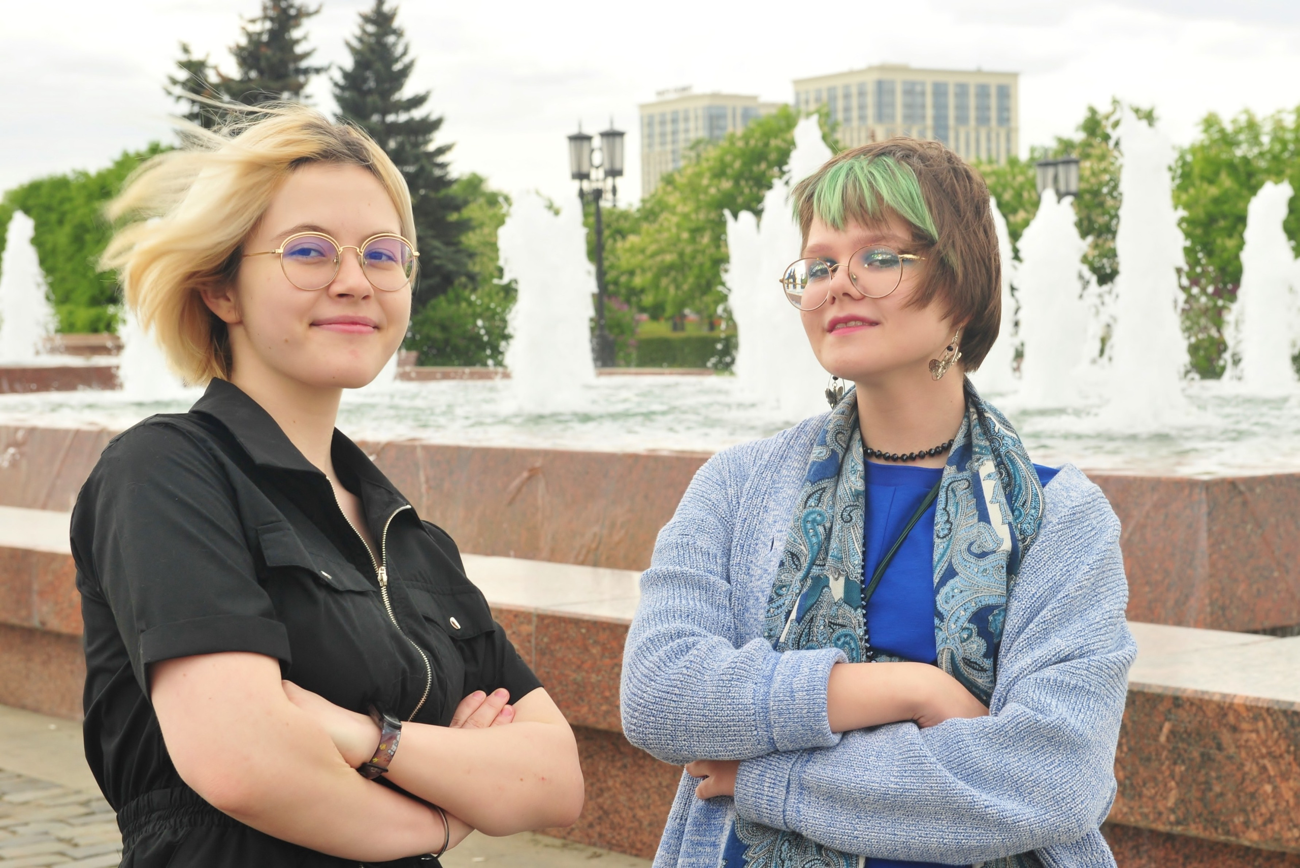 Последний Звонок на Поклонной Горе (уличная фотосессия 9-классников). Свадебный и семейный фотограф в Москве Ирина Гончарова