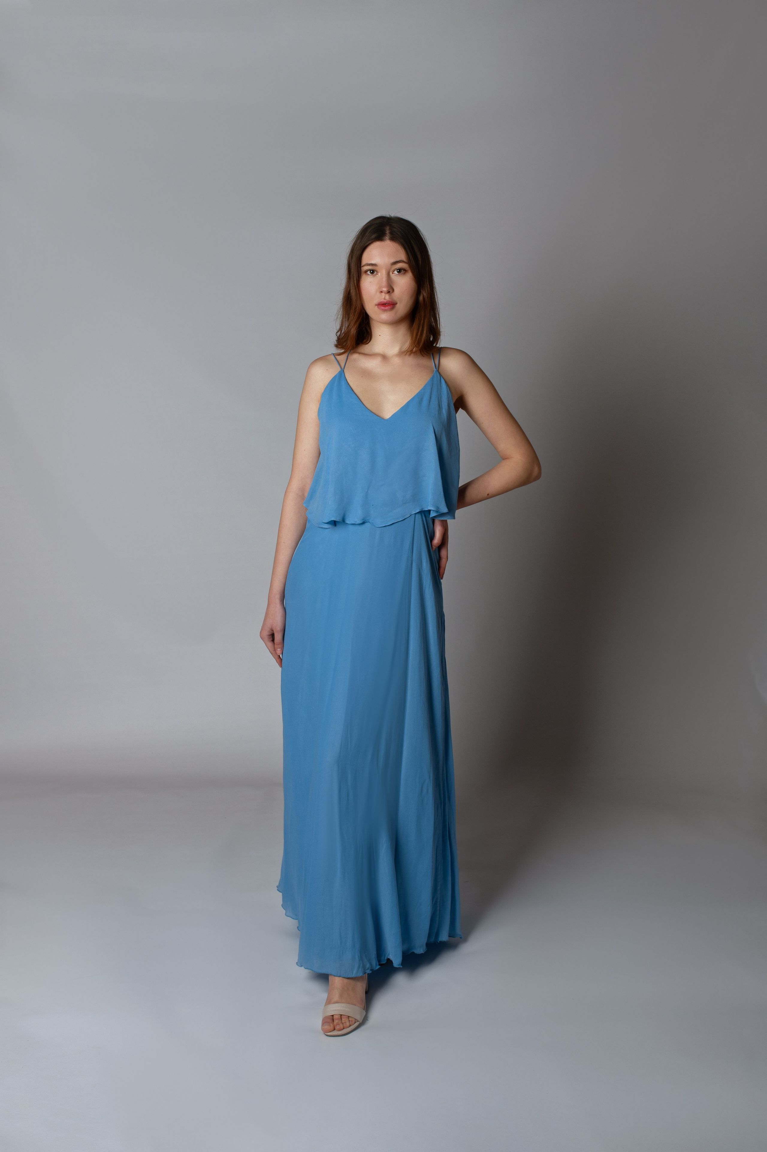 Аренда платьев в Севастополе для фотосессий на розовом озере 