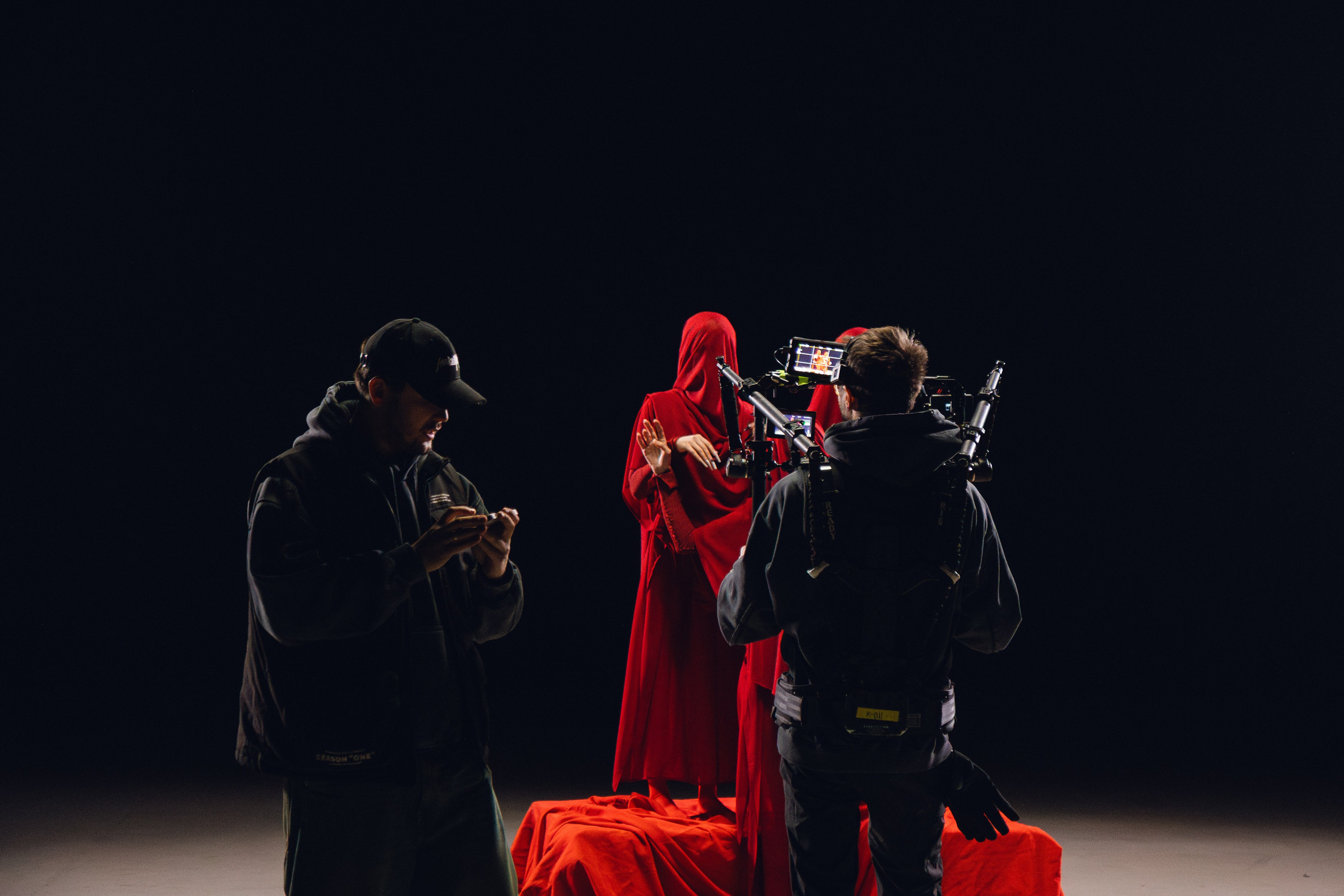 Бэкстеджи. Фотограф Егор Огородов