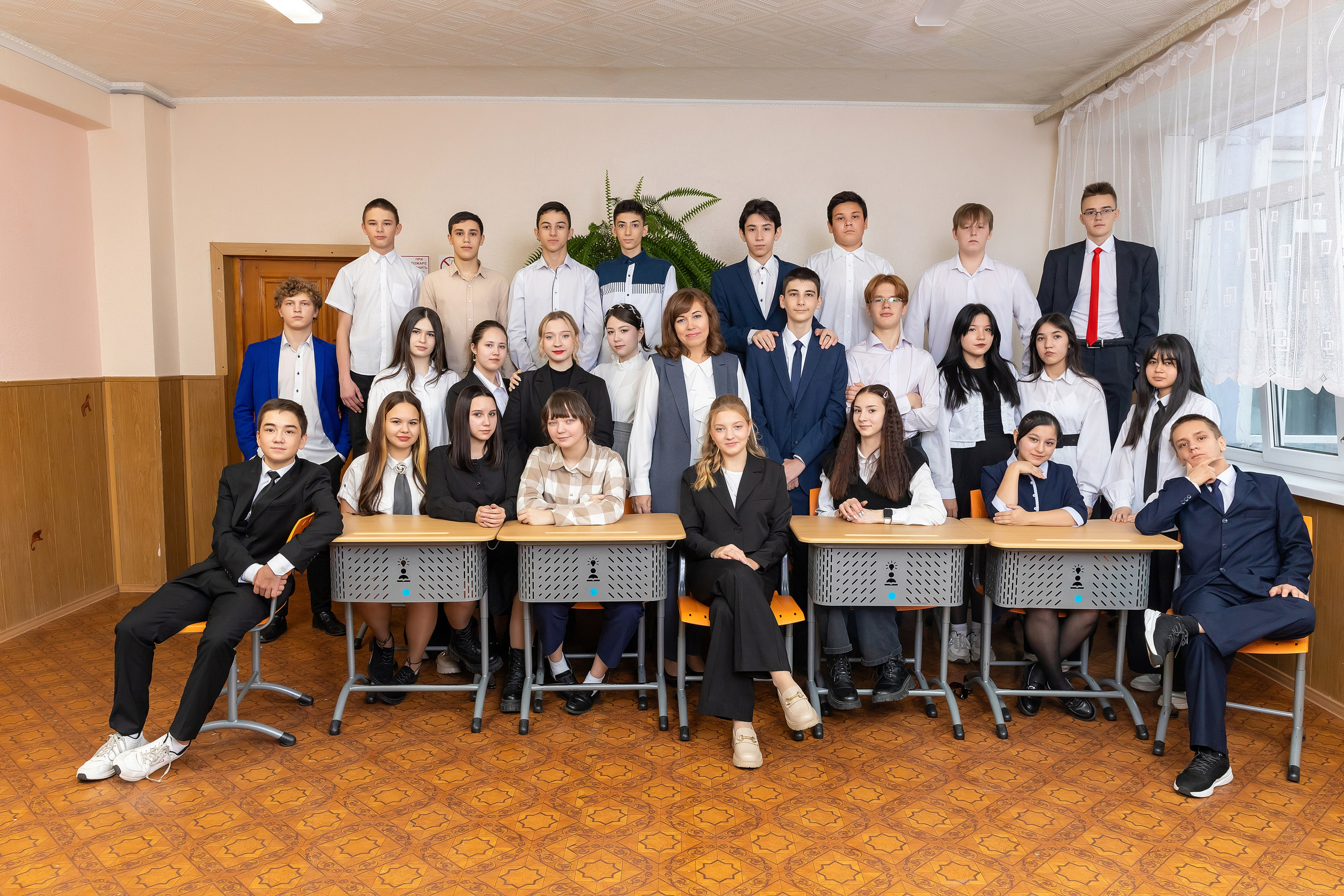 Примеры фото СТАРШИЕ КЛАССЫ. Фотограф Радужный ХМАО, Школьный фотограф, семейный фотограф, выпускной альбом