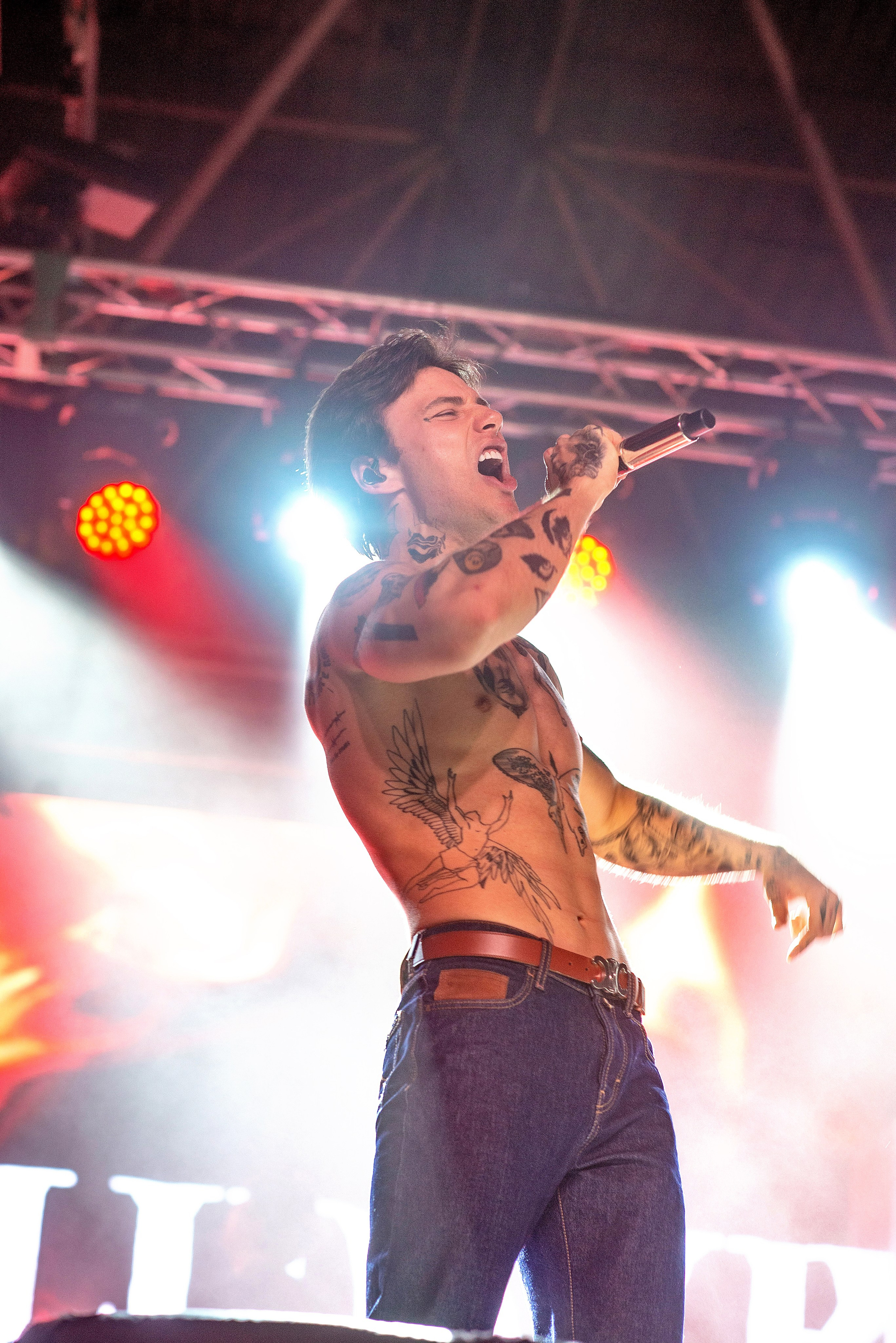 Концерт Хolidayboy. Школьный, фэшн фотограф в Тюмени и в России Ирина Королева