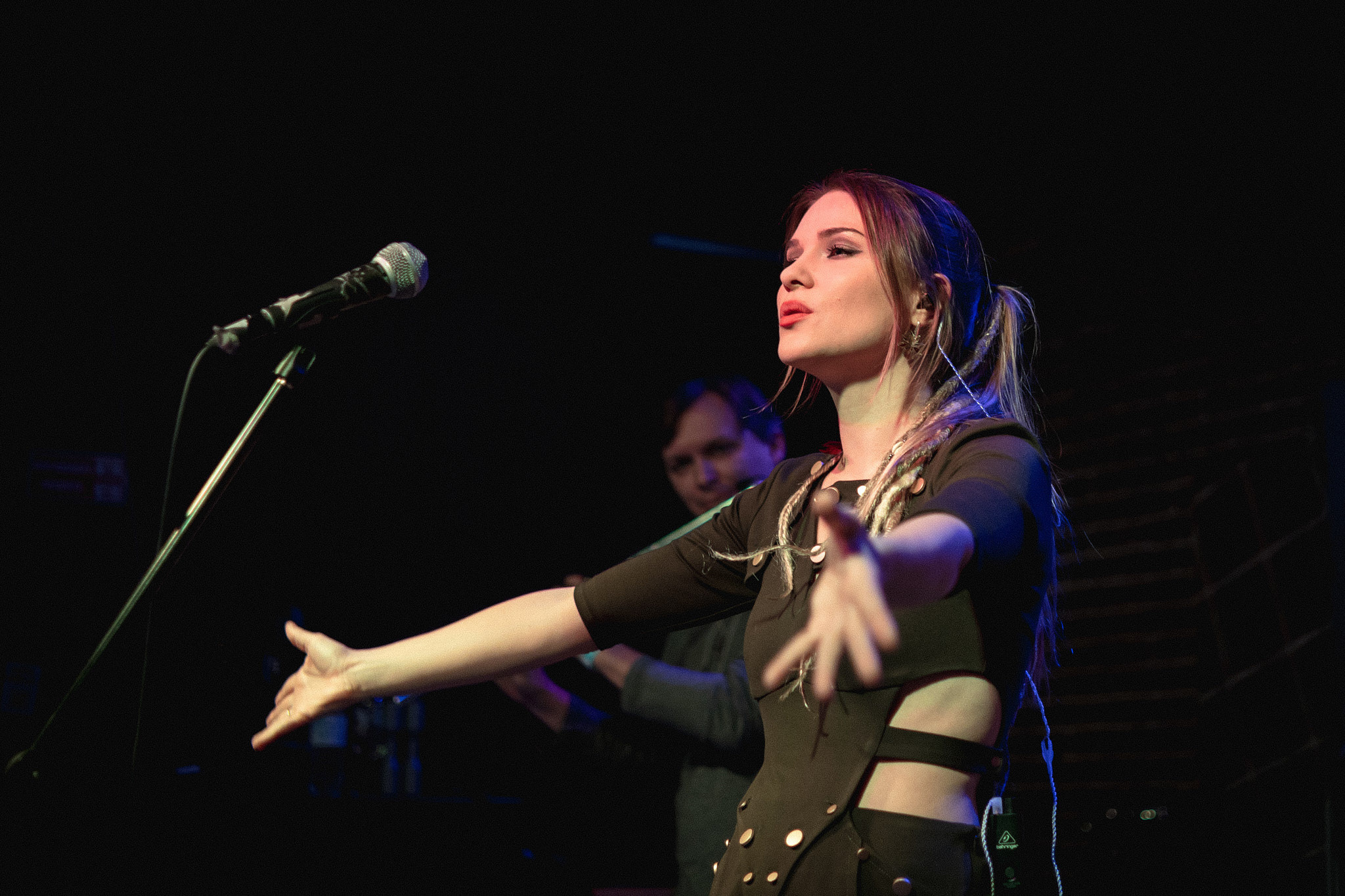 ОЛЯ И ДОМОВЫЕ. Фотограф Сонкина Татьяна