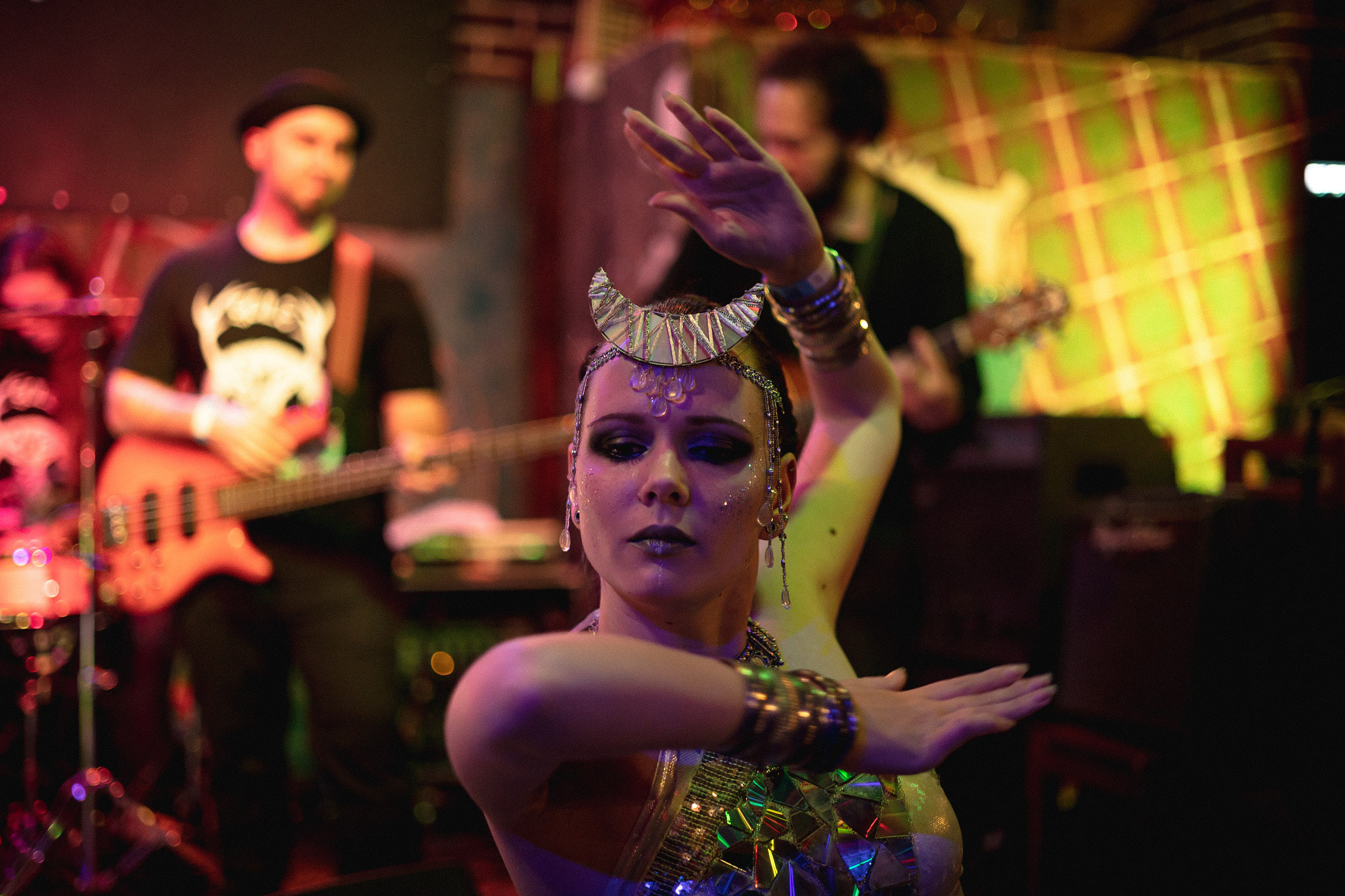 ОЛЯ И ДОМОВЫЕ. Фотограф Сонкина Татьяна