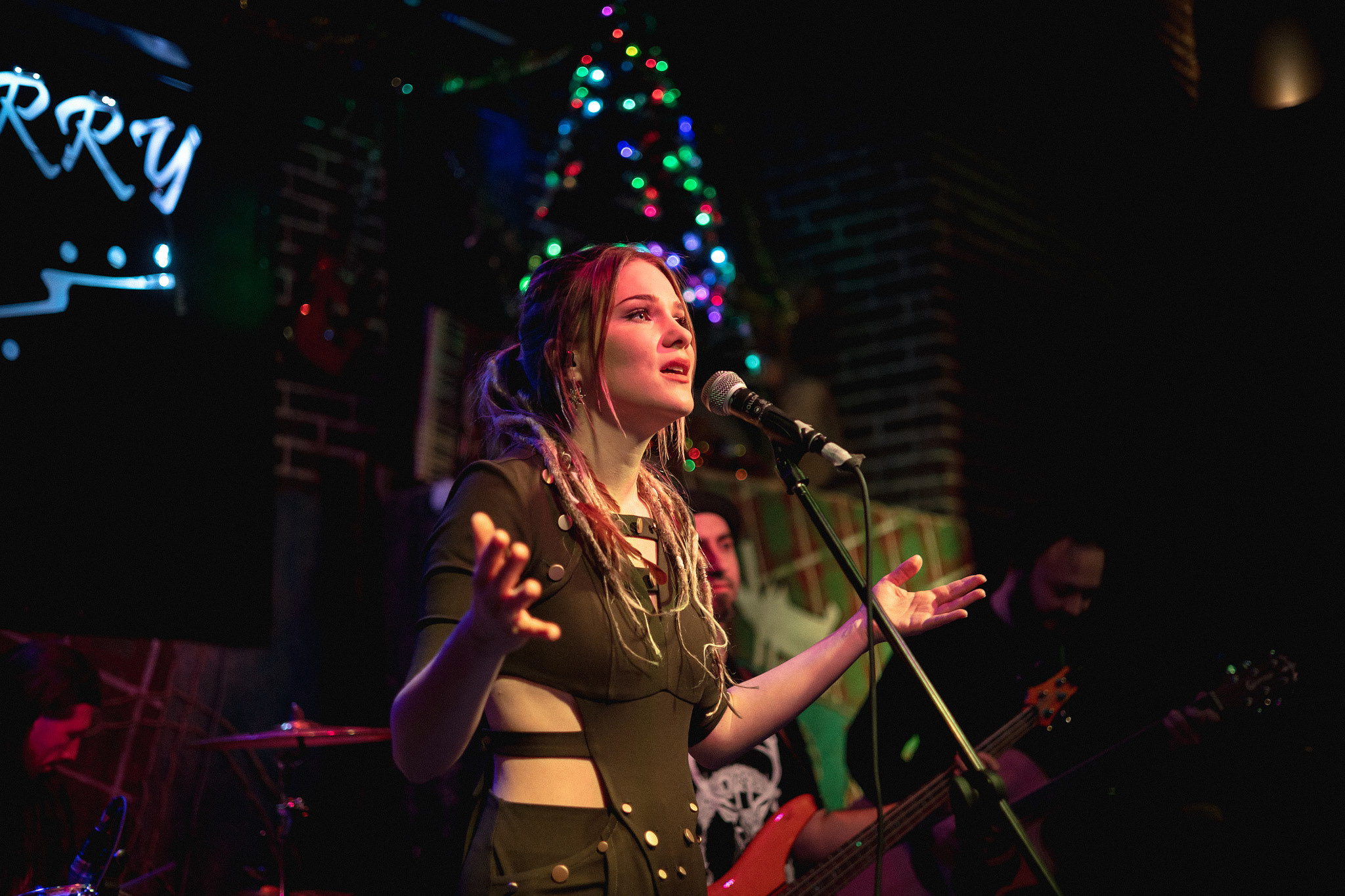 ОЛЯ И ДОМОВЫЕ. Фотограф Сонкина Татьяна