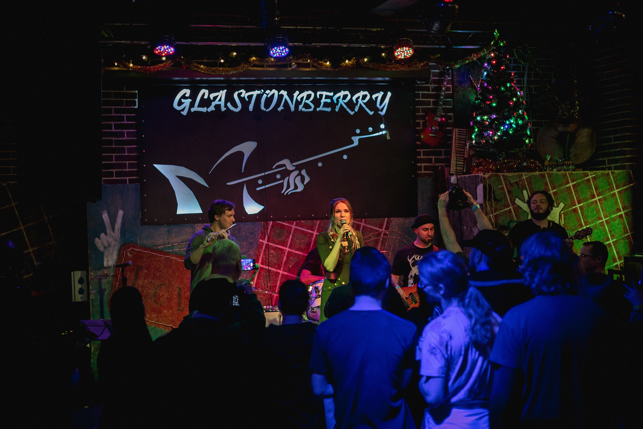 ОЛЯ И ДОМОВЫЕ. Фотограф Сонкина Татьяна