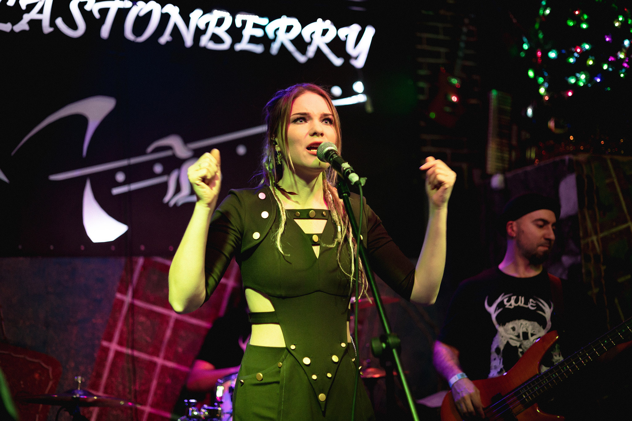 ОЛЯ И ДОМОВЫЕ. Фотограф Сонкина Татьяна