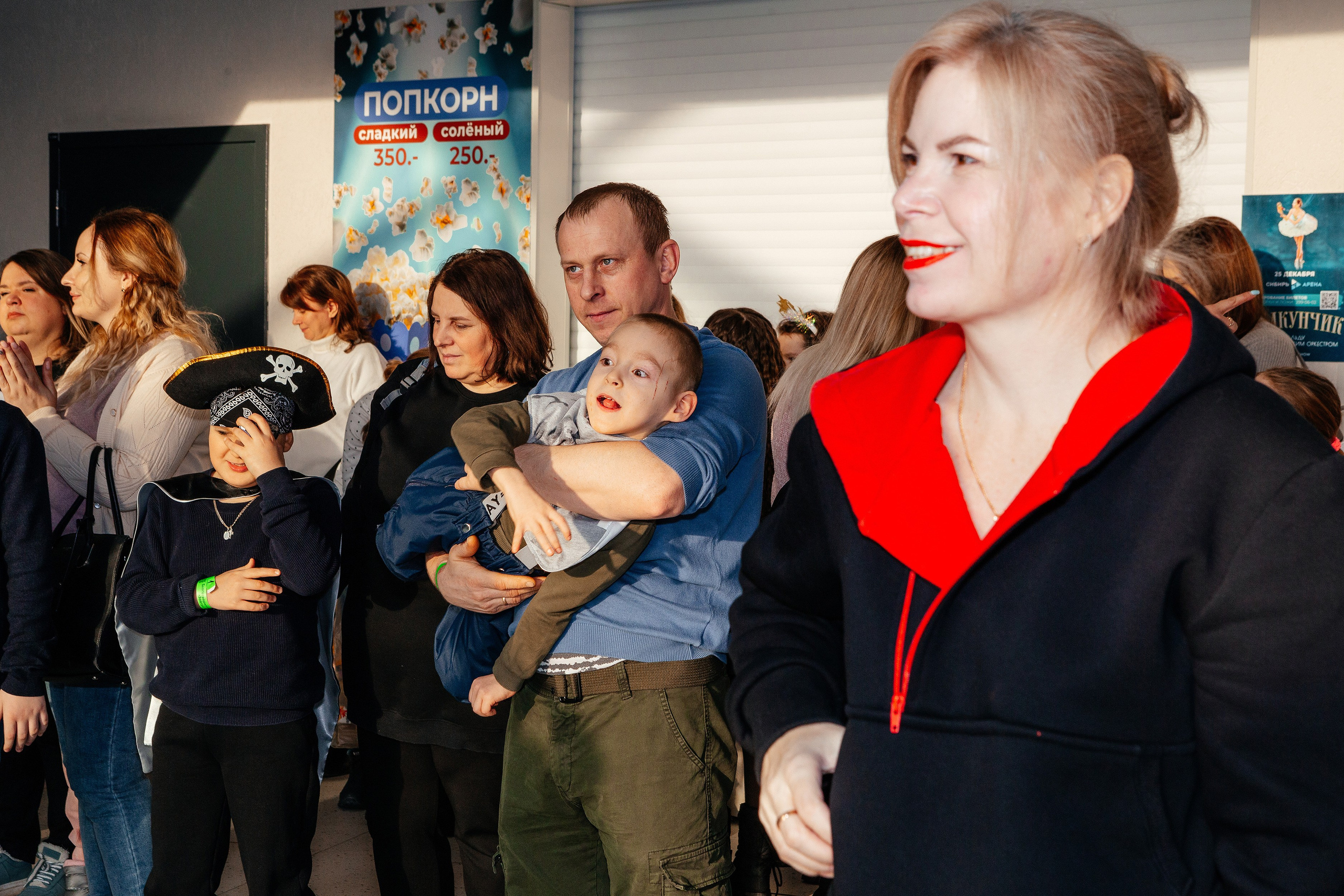 Благотворительный НГ. Фонд Завтра. Контент фотограф, съемка для маркетплейсов, фуд съемка и репортажи в Новосибирске Ралия Галеева