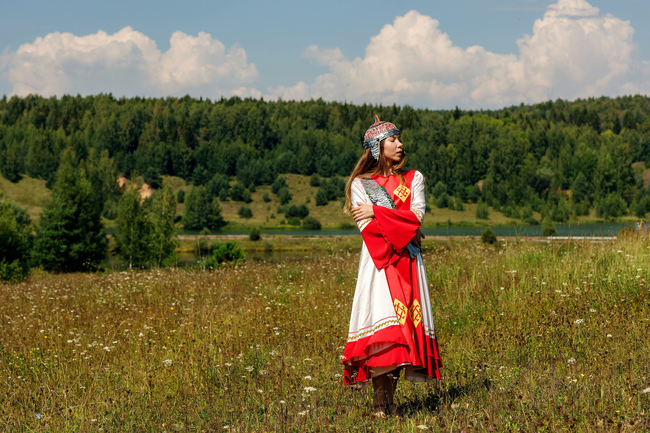 Фотосессия с Леной в Моргаушском районе. Портретный и репортажный фотограф в Чебоксарах Андриян Чаркин