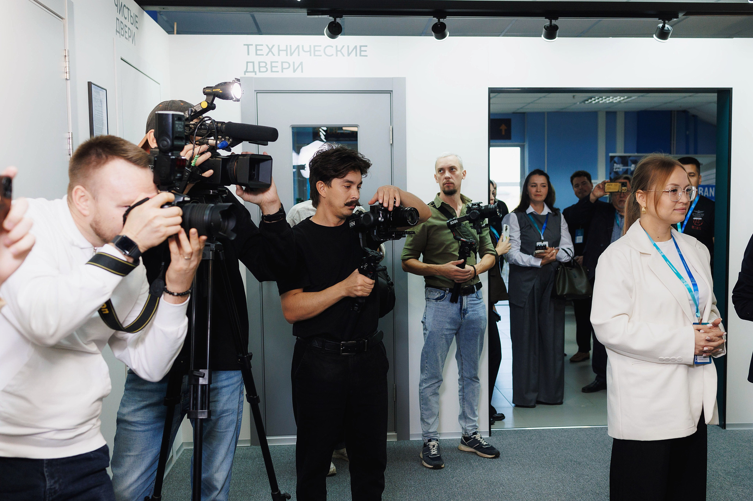 Репортажная съемка форума «Двери Росси-2025» в Чебоксарах. Портретный и репортажный фотограф в Чебоксарах Андриян Чаркин