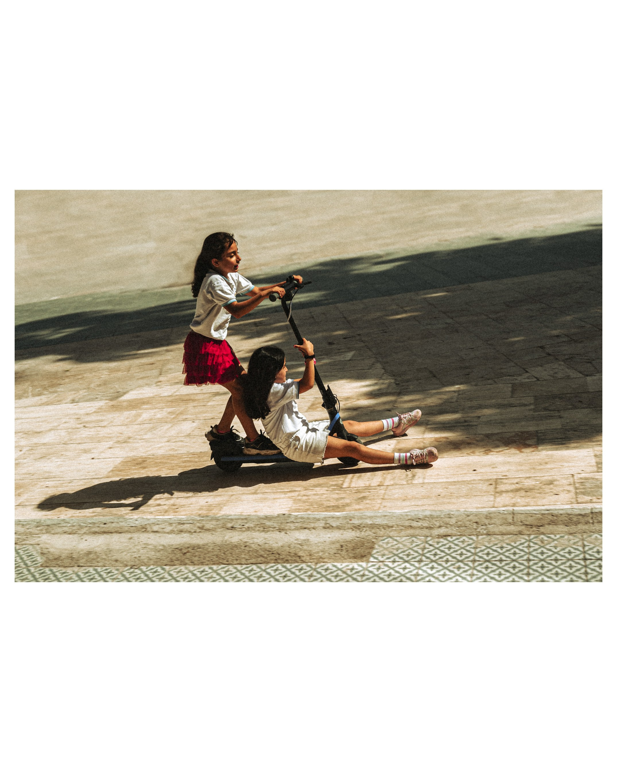 Street. Если ты на Земле — звони